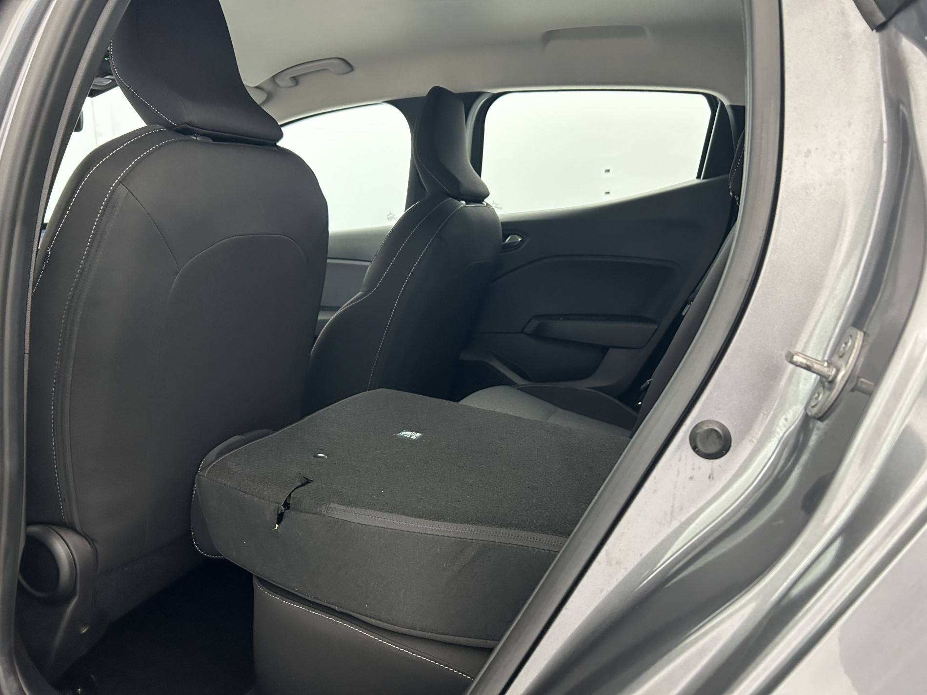 Vente en ligne Renault Clio 5 Clio TCe 90 au prix de 15 350 €