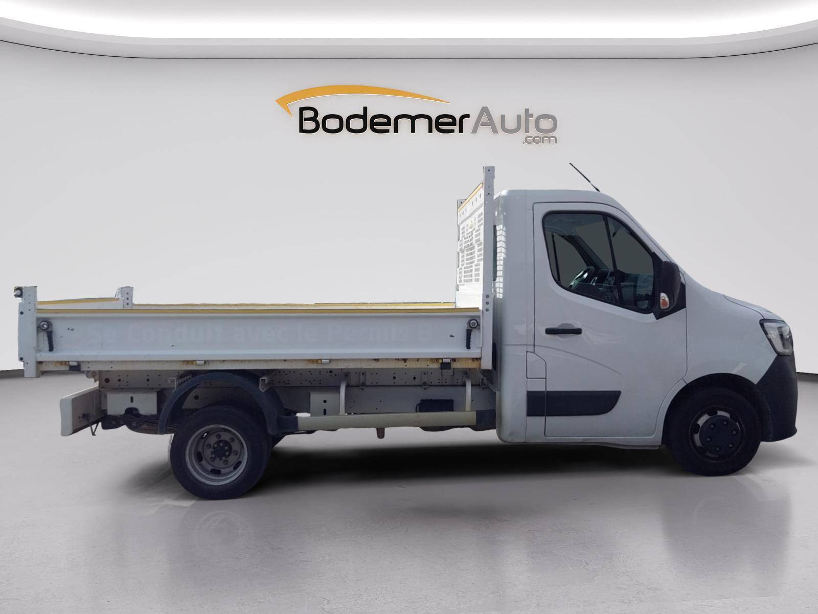 Vente en ligne Renault Master 3 Châssis Cabine MASTER CC PROP RJ3500 L2 PAFC BLUE DCI 130 EURO VI au prix de 29 990 €