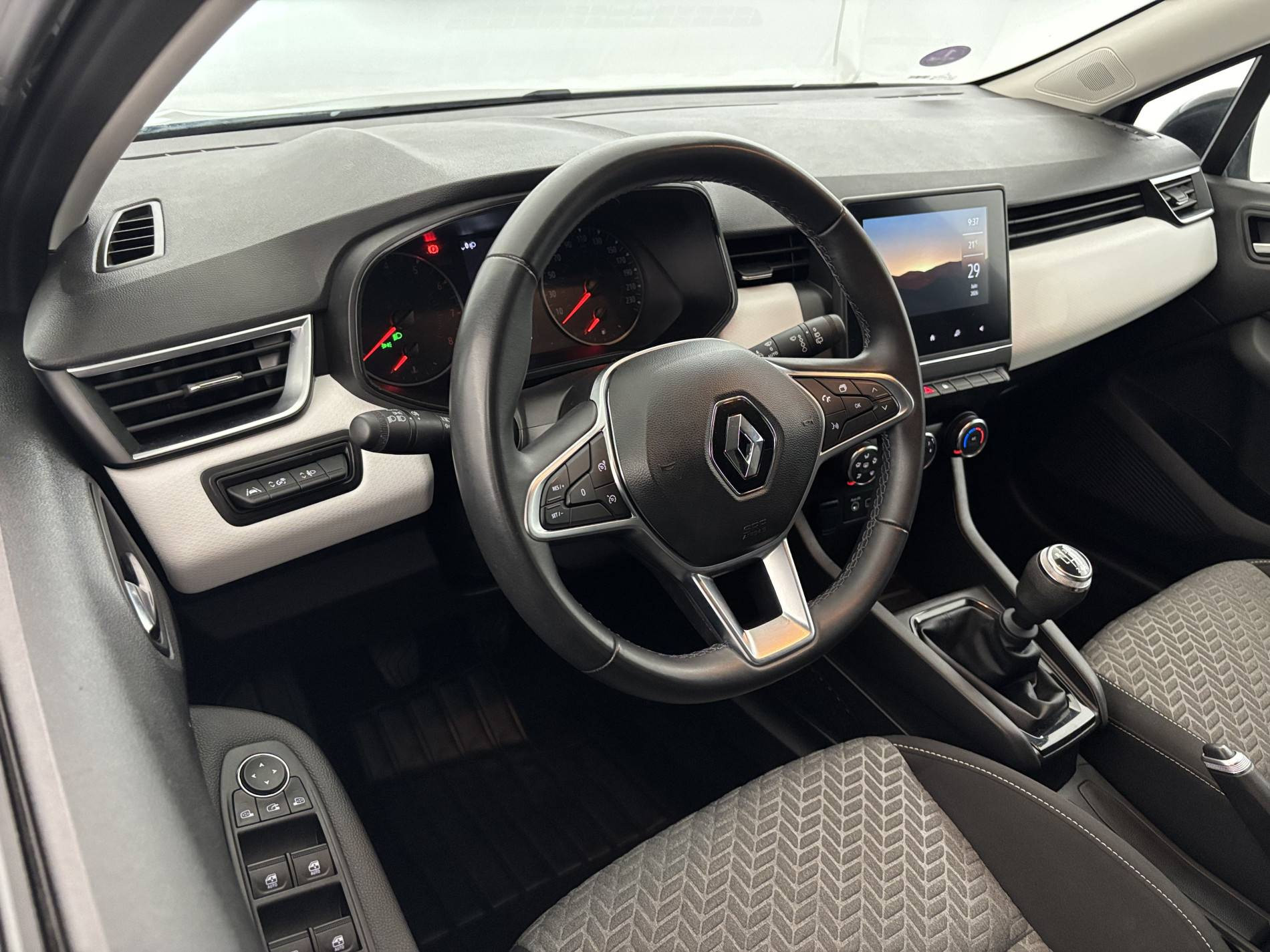 Vente en ligne Renault Clio 5 Clio TCe 90 au prix de 12 990 €