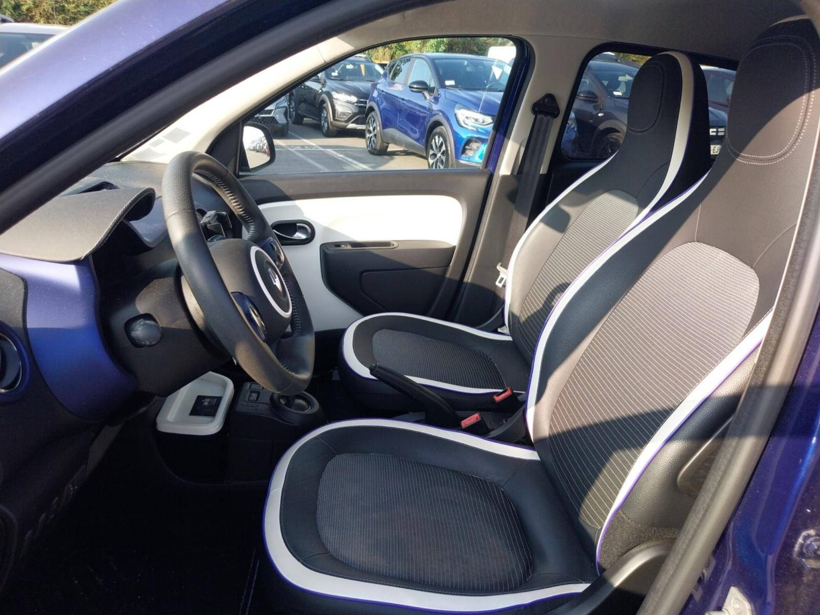 Vente en ligne Renault Twingo 3  0.9 TCe 90 au prix de 12 490 €