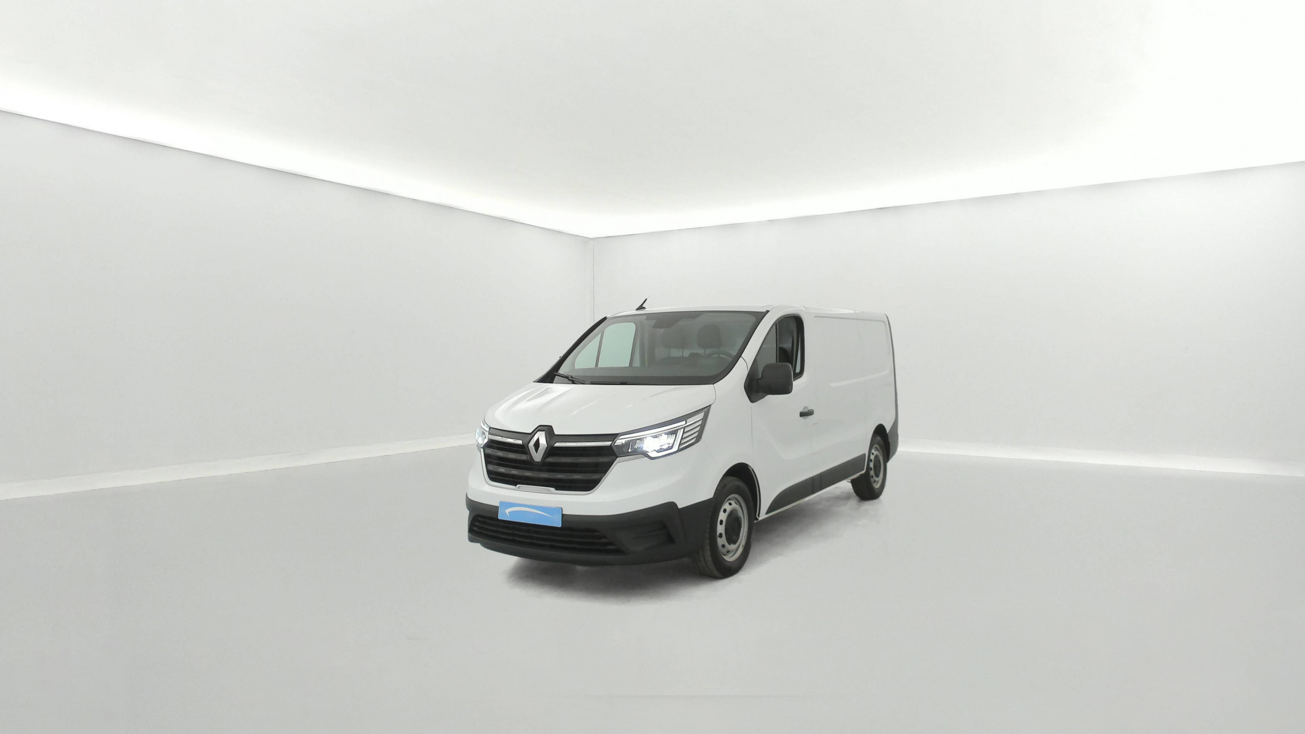 Renault Trafic 3 Fourgon TRAFIC FG BLUE DCI 130 L1H1 3T GSR2 occasion de 2024 en vente à Concarneau
