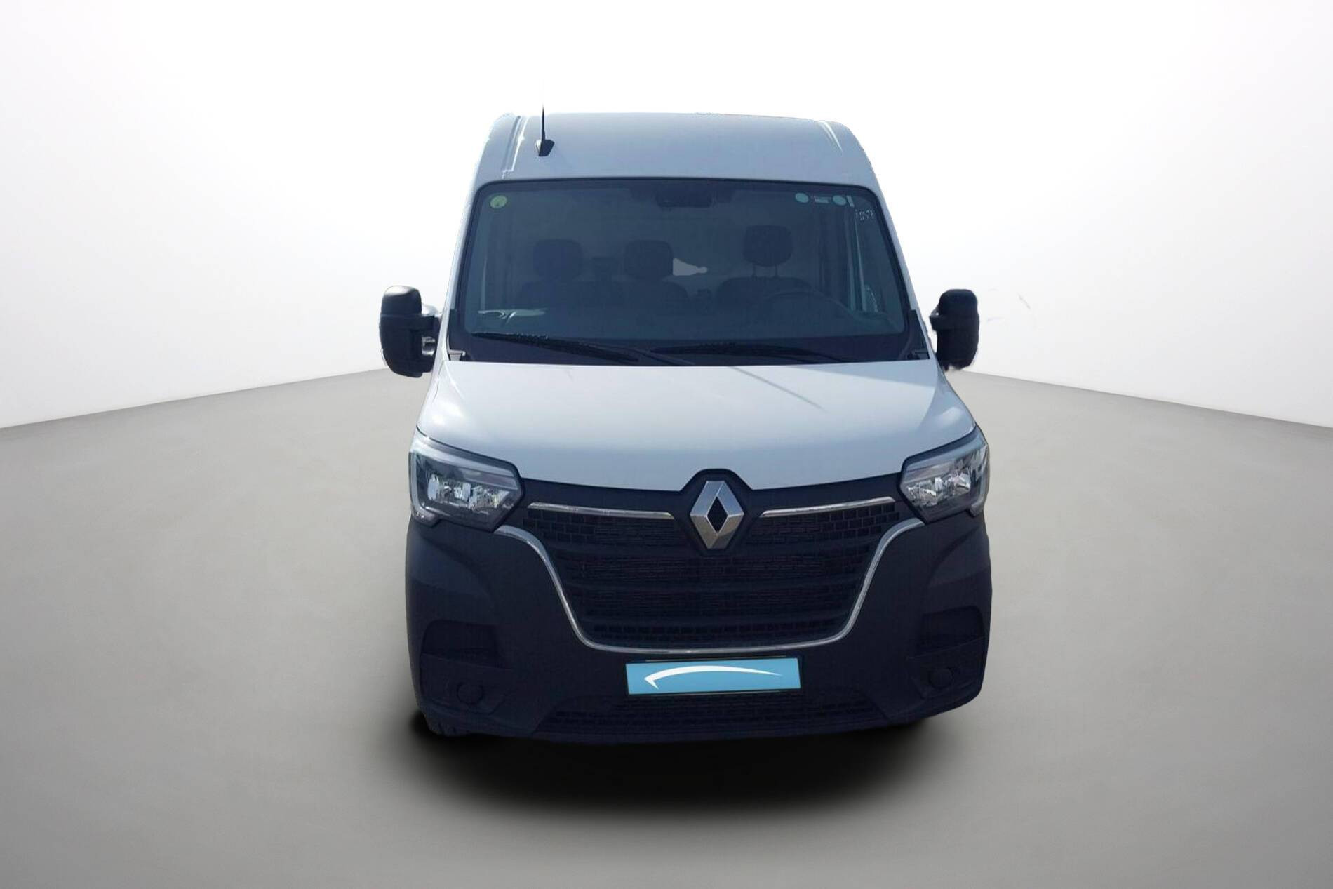 Vente en ligne Renault Master Fourgon MASTER FGN TRAC F3500 L2H2 BLUE DCI 135 au prix de 27 990 €