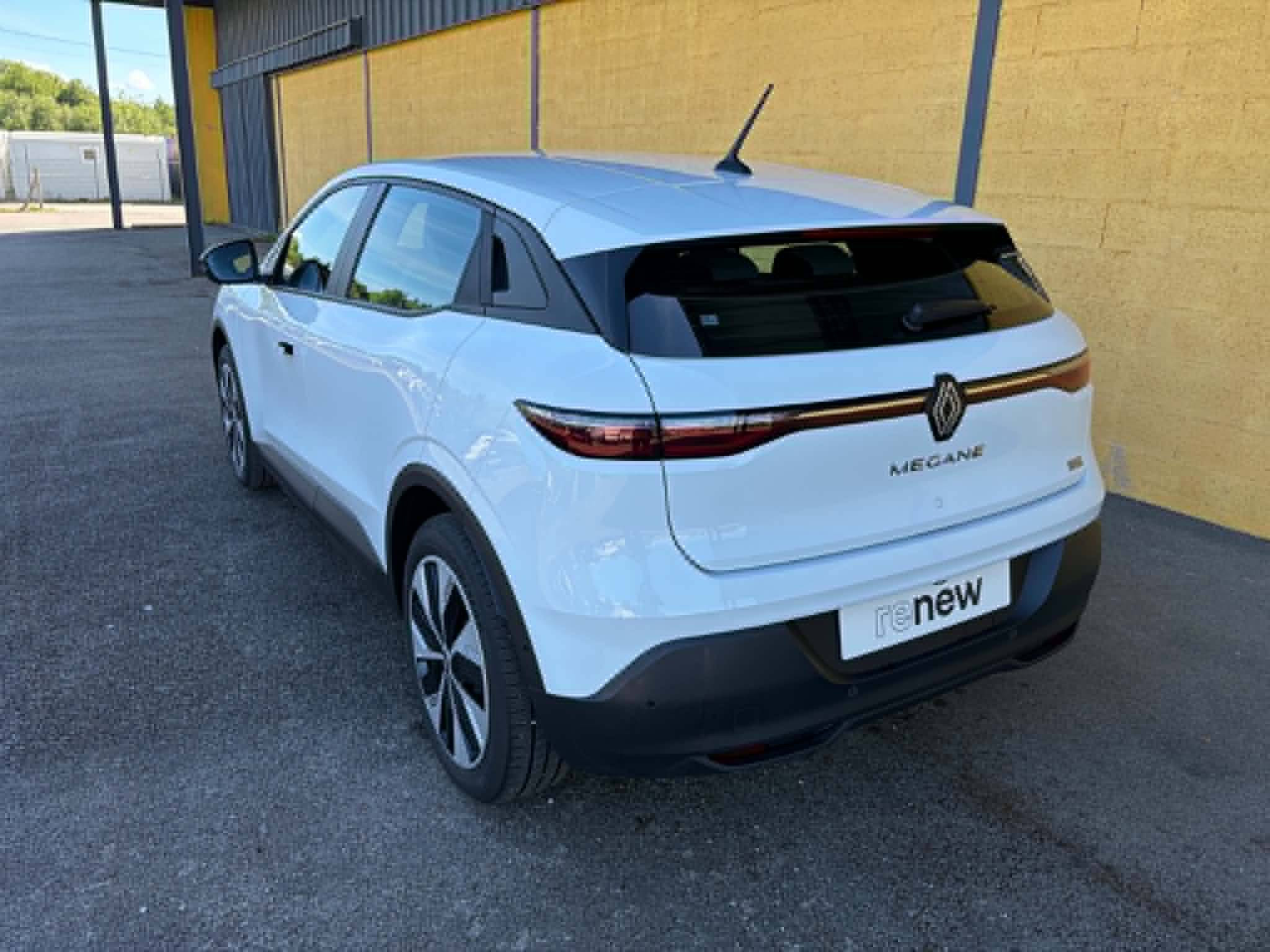 Vente en ligne Renault Megane E-Tech  EV60 130ch super charge au prix de 23 990 €