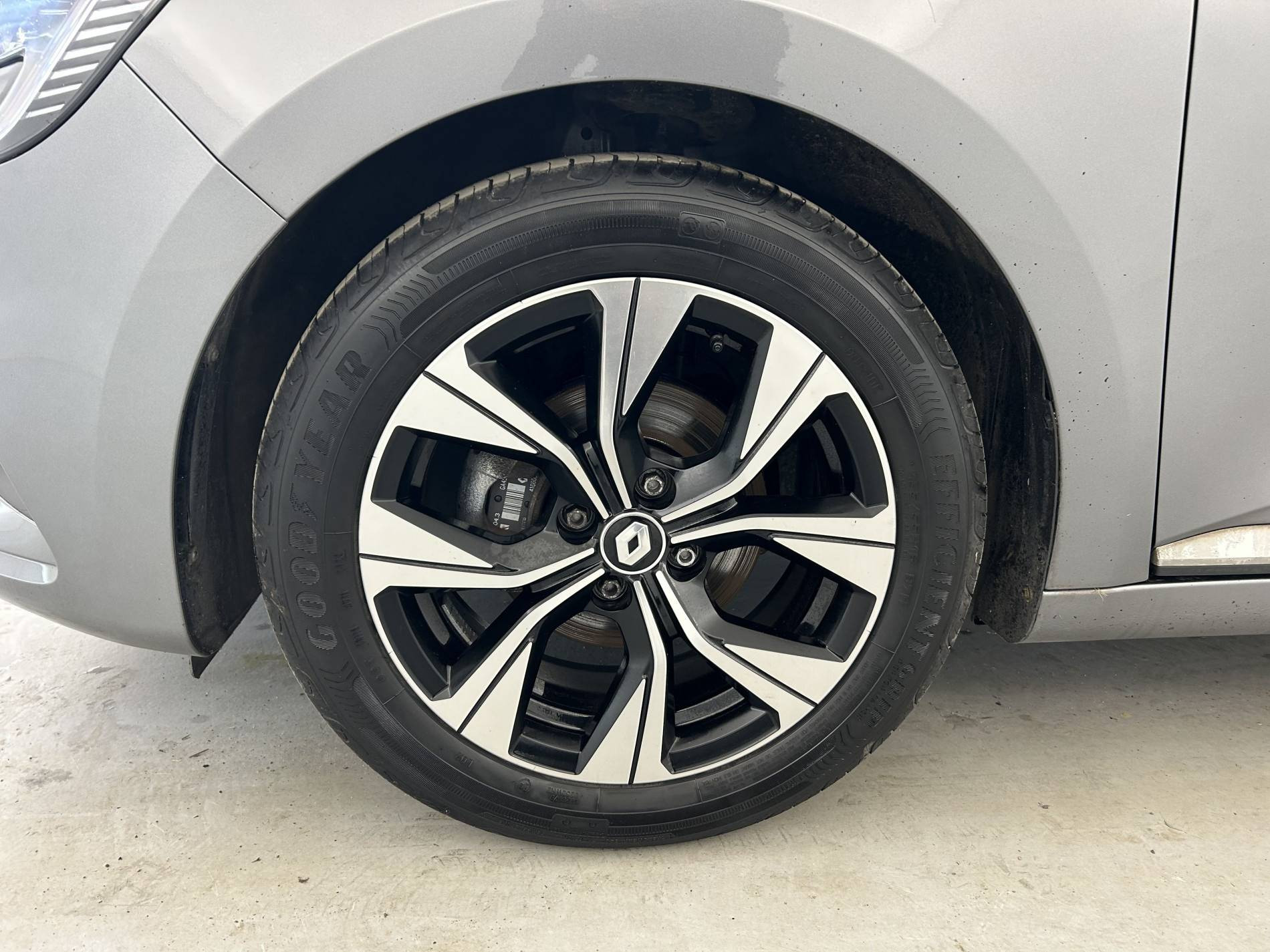 Vente en ligne Renault Clio 5 Clio TCe 90 au prix de 13 690 €