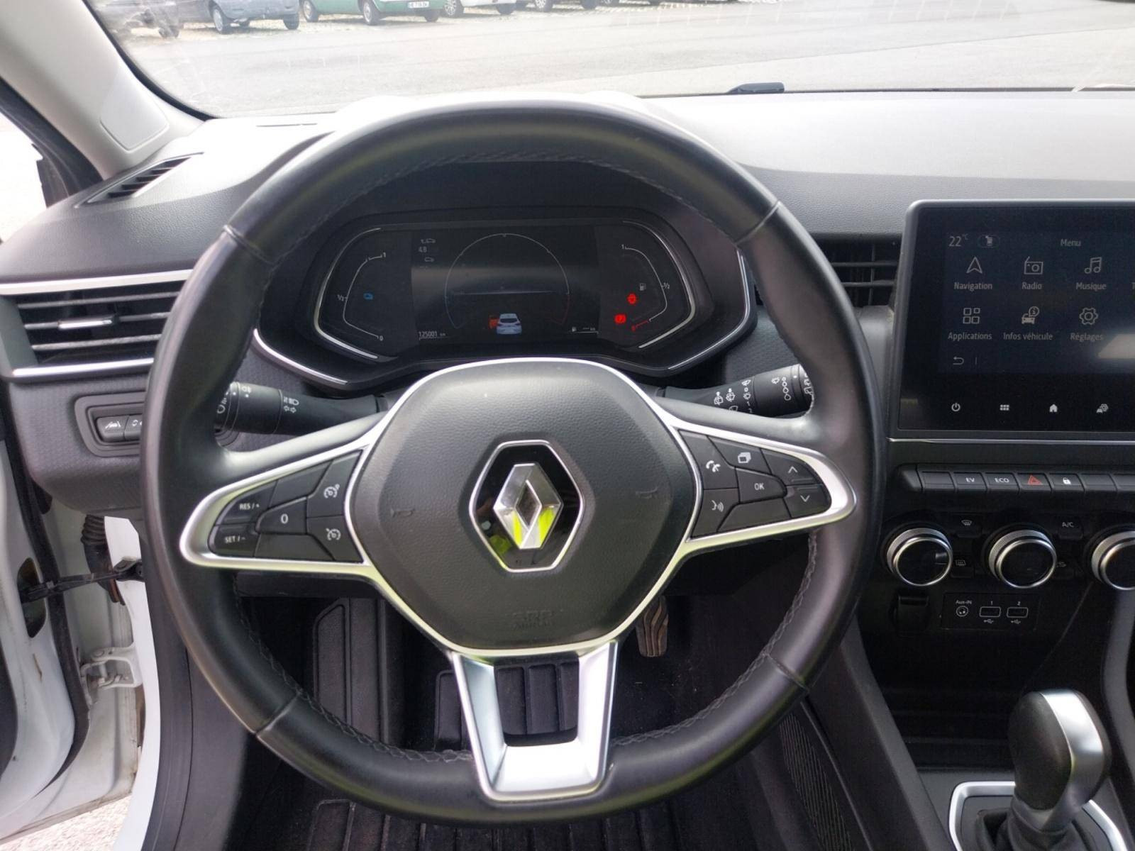 Vente en ligne Renault Clio 5 Clio E-Tech 140 au prix de 12 990 €