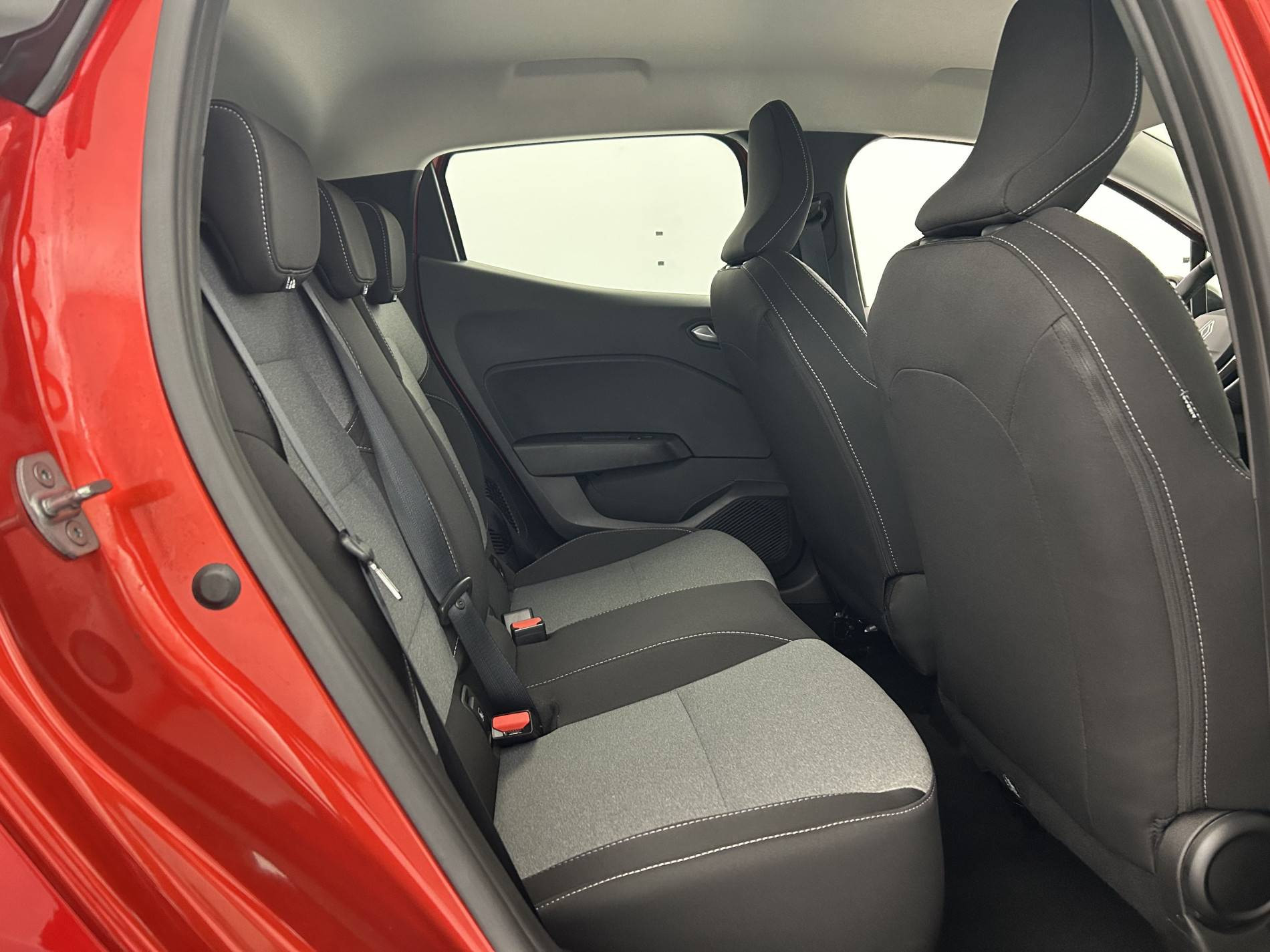 Vente en ligne Renault Clio 5 Clio E-Tech full hybrid 145 ch GSR2 au prix de 20 000 €