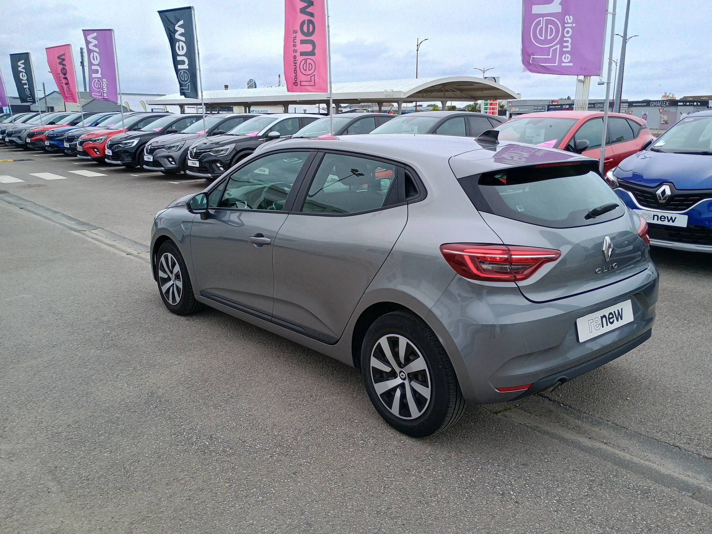 Vente en ligne Renault Clio 5 Clio TCe 90 au prix de 13 790 €