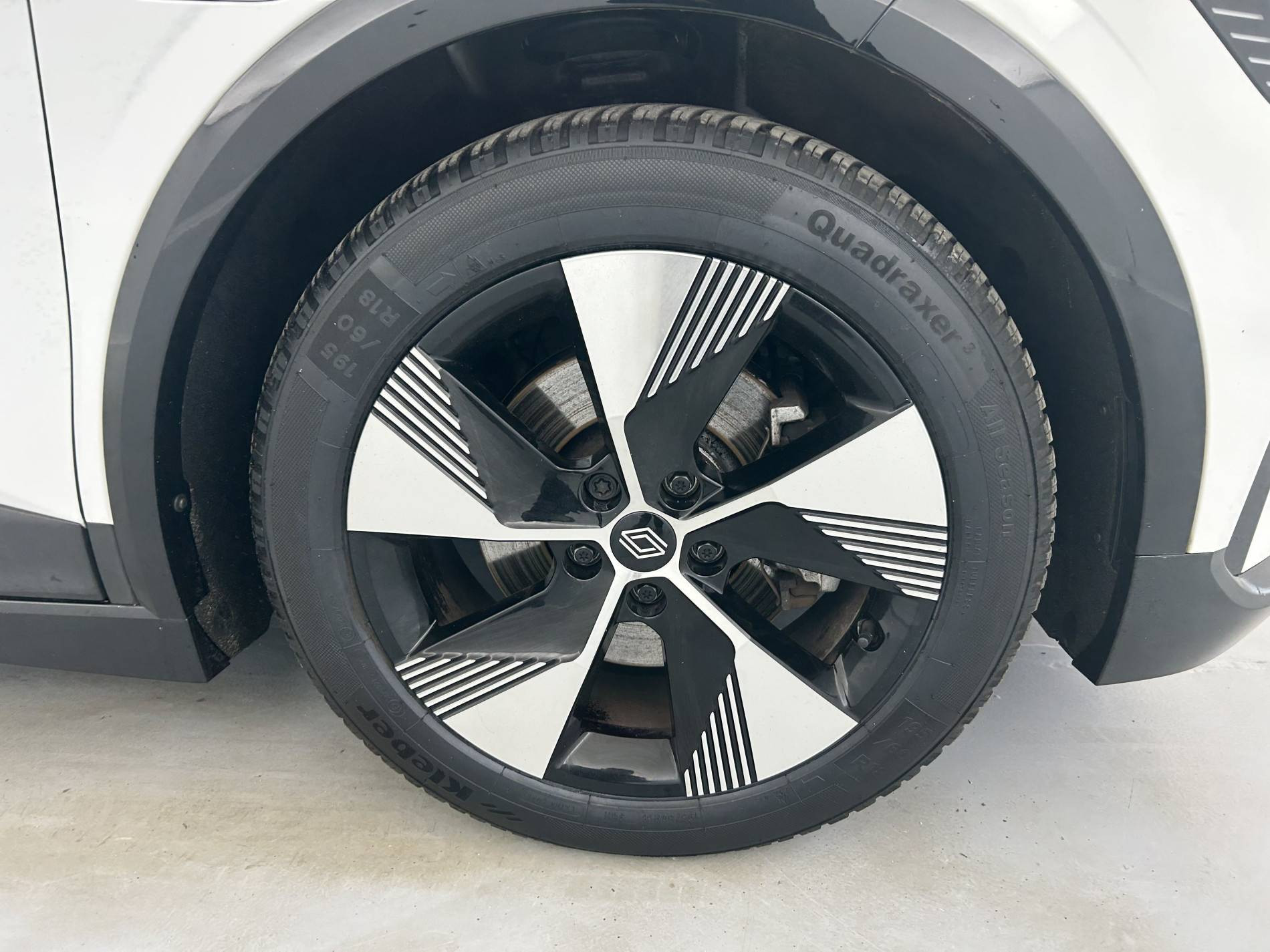 Vente en ligne Renault Megane E-Tech  EV40 130ch standard charge au prix de 18 790 €