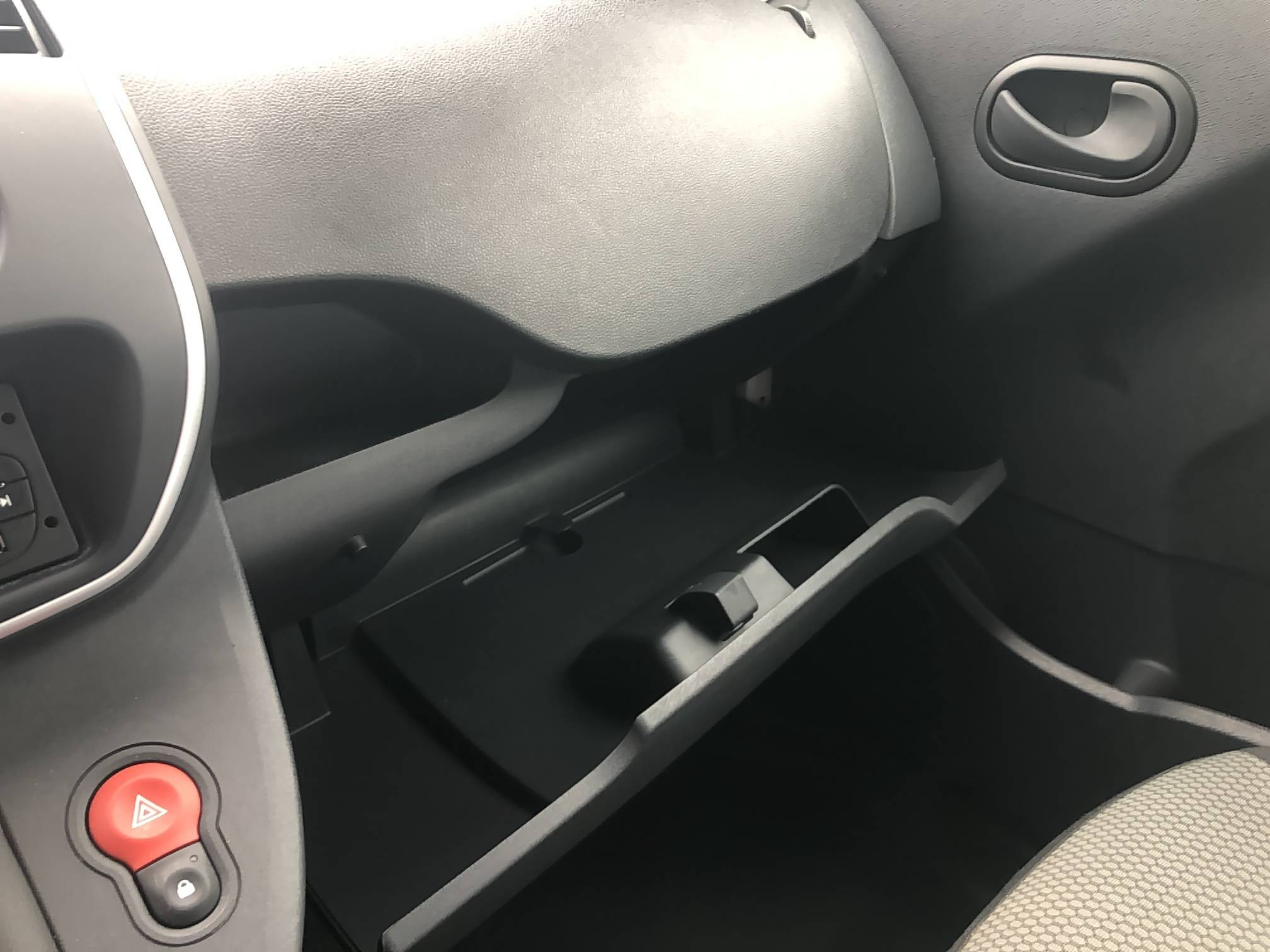 Vente en ligne Renault Kangoo Express  GRAND CONFORT BLUE DCI 115 au prix de 13 490 €