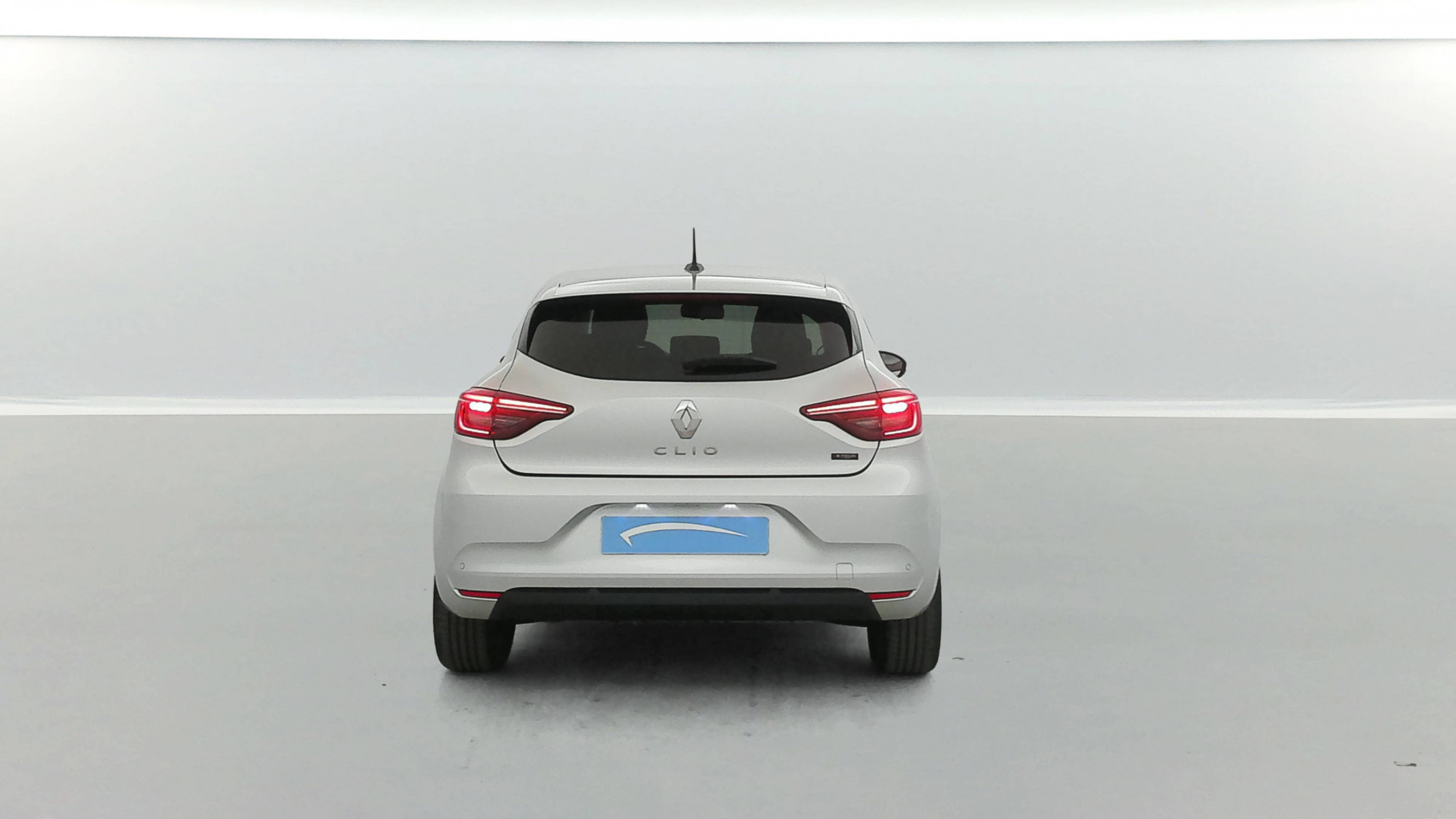 Vente en ligne Renault Clio 5 Clio E-Tech full hybrid 145 au prix de 17 490 €