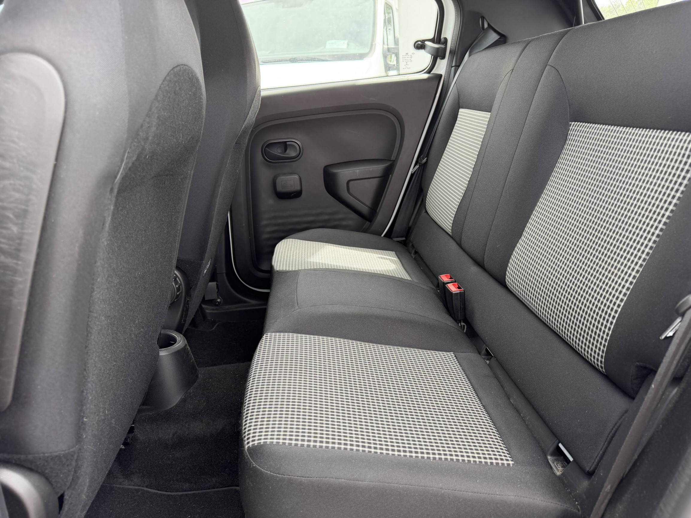 Vente en ligne Renault Twingo Electrique Twingo III E-Tech au prix de 11 490 €