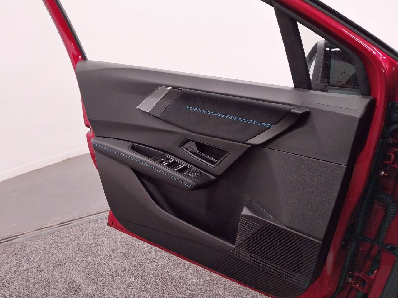 Vente en ligne Renault Clio 6 Clio E-Tech full hybrid 160 ch au prix de 30 800 €