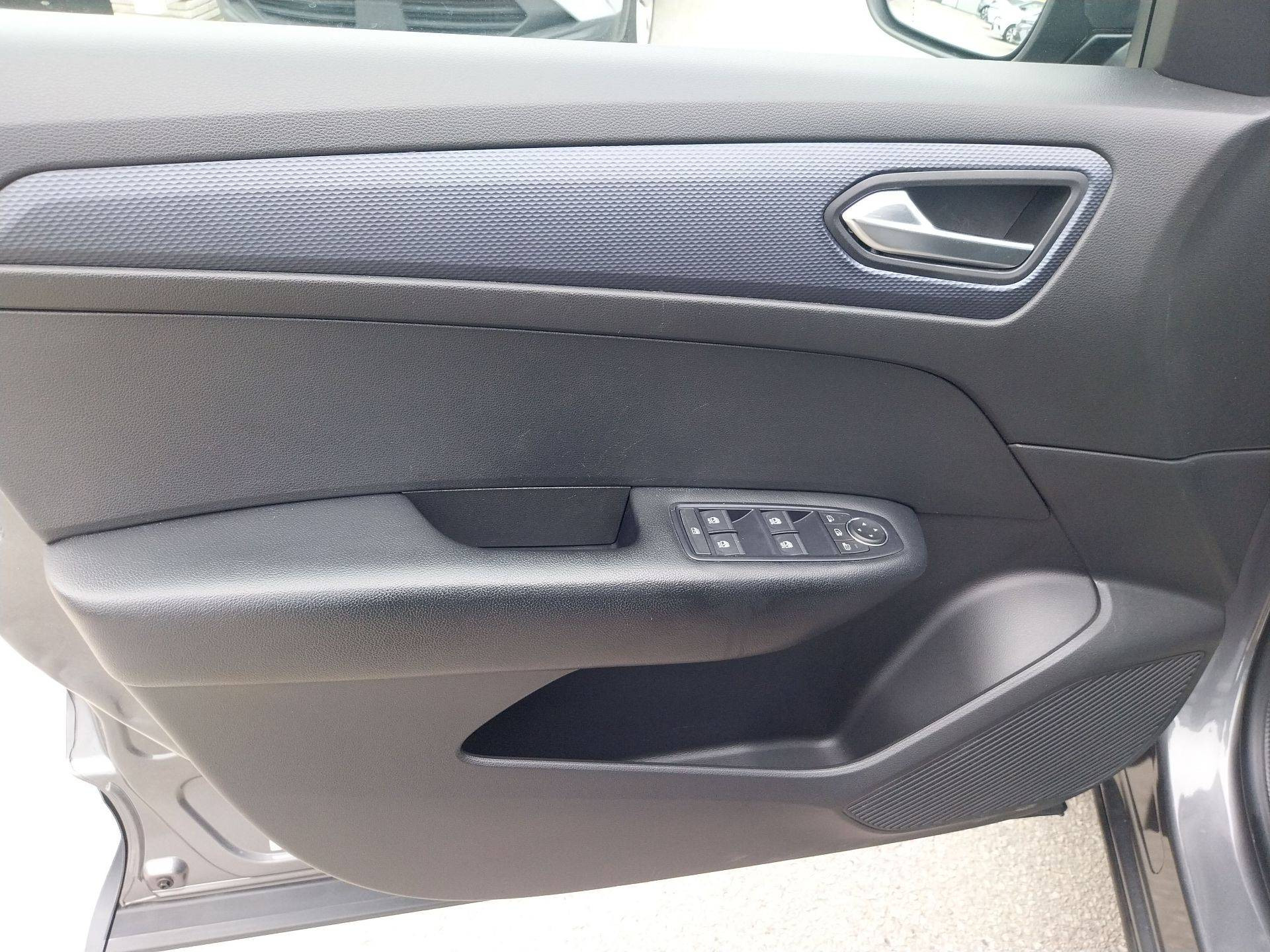 Vente en ligne Renault Arkana  mild hybrid 140 EDC FAP - 22 au prix de 19 590 €