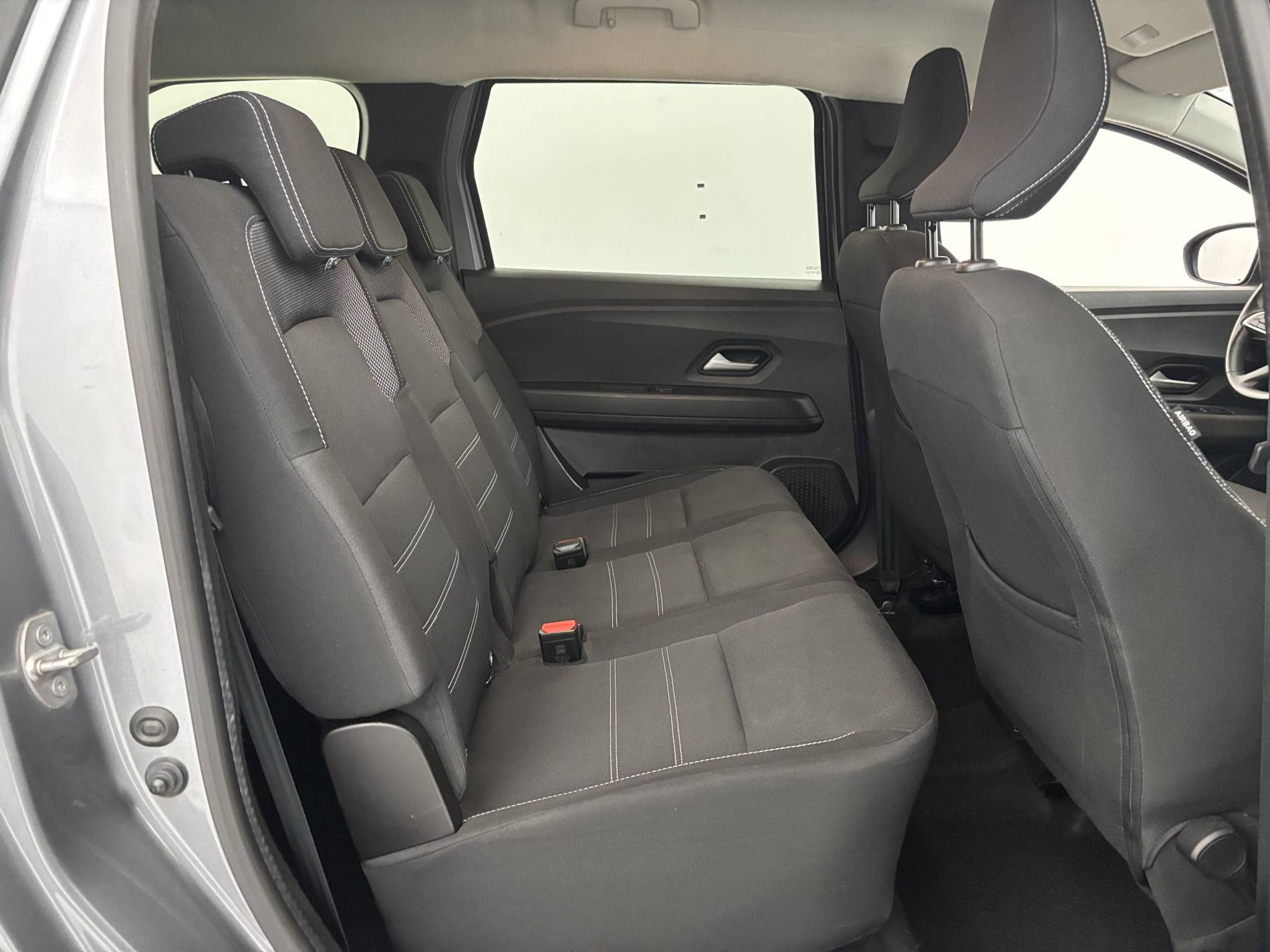 Vente en ligne Dacia Jogger  Hybrid 140 5 places au prix de 21 290 €