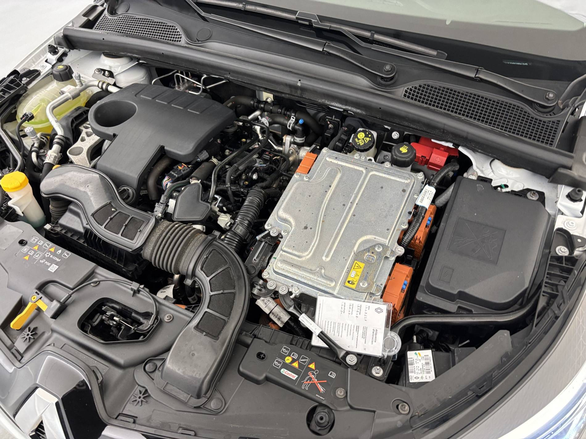Vente en ligne Renault Clio 5 Clio E-Tech full hybrid 145 au prix de 15 490 €