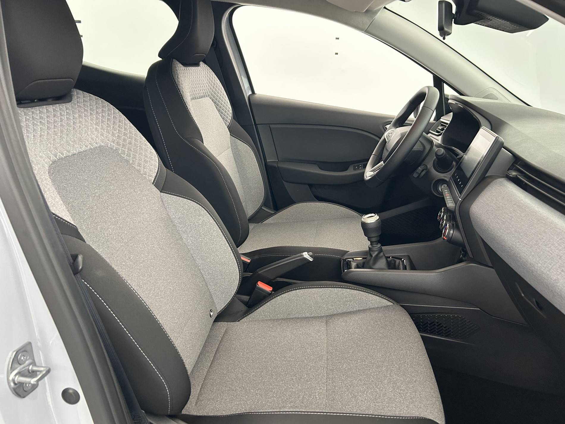 Vente en ligne Renault Clio 5 Clio Blue dCi 100 ch GSR2 au prix de 18 990 €