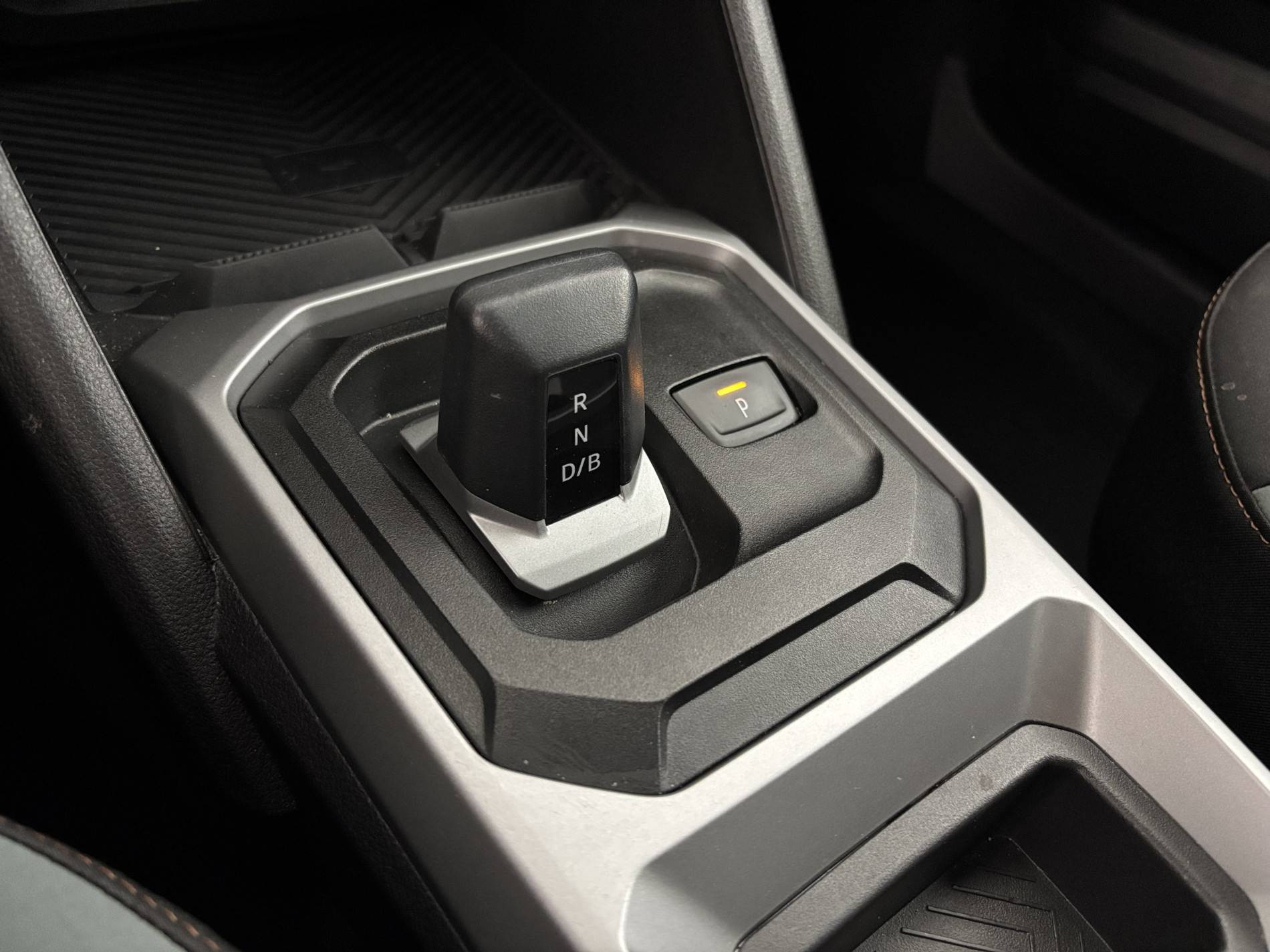 Vente en ligne Dacia Duster  Hybrid 140 au prix de 24 590 €
