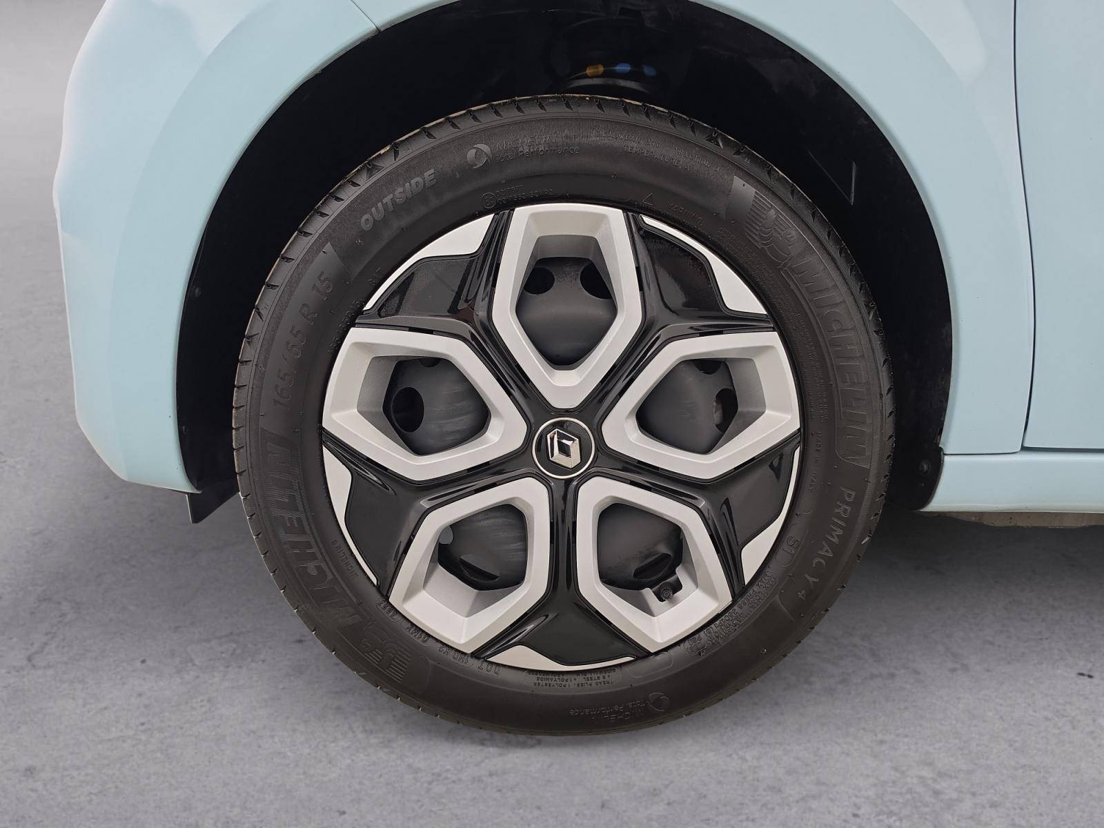 Vente en ligne Renault Twingo 3  SCe 65 au prix de 12 990 €
