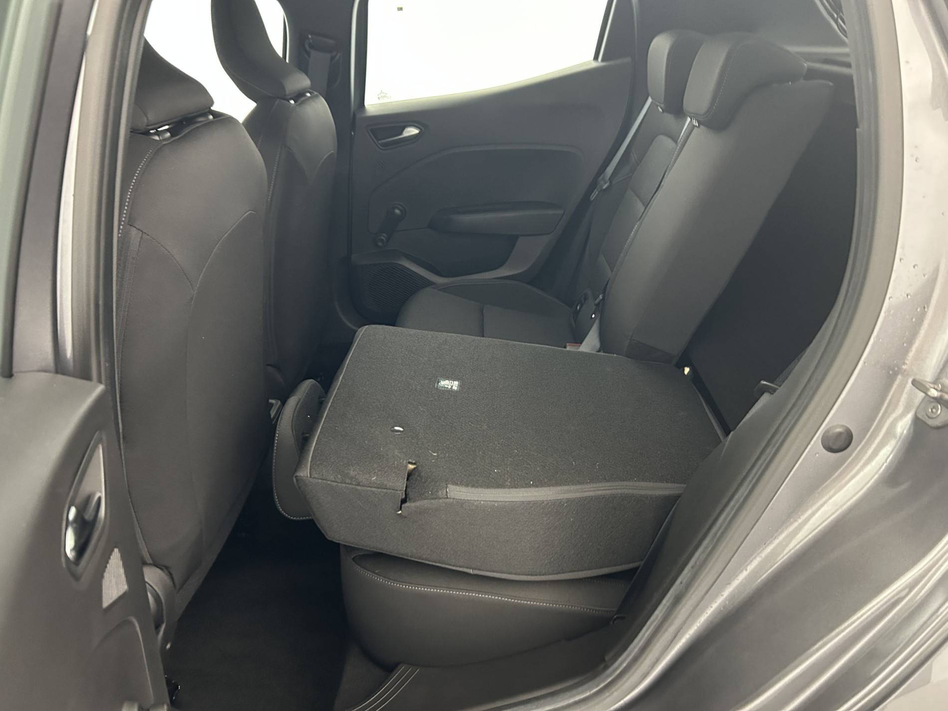 Vente en ligne Renault Clio 5 Clio TCe 90 au prix de 14 790 €