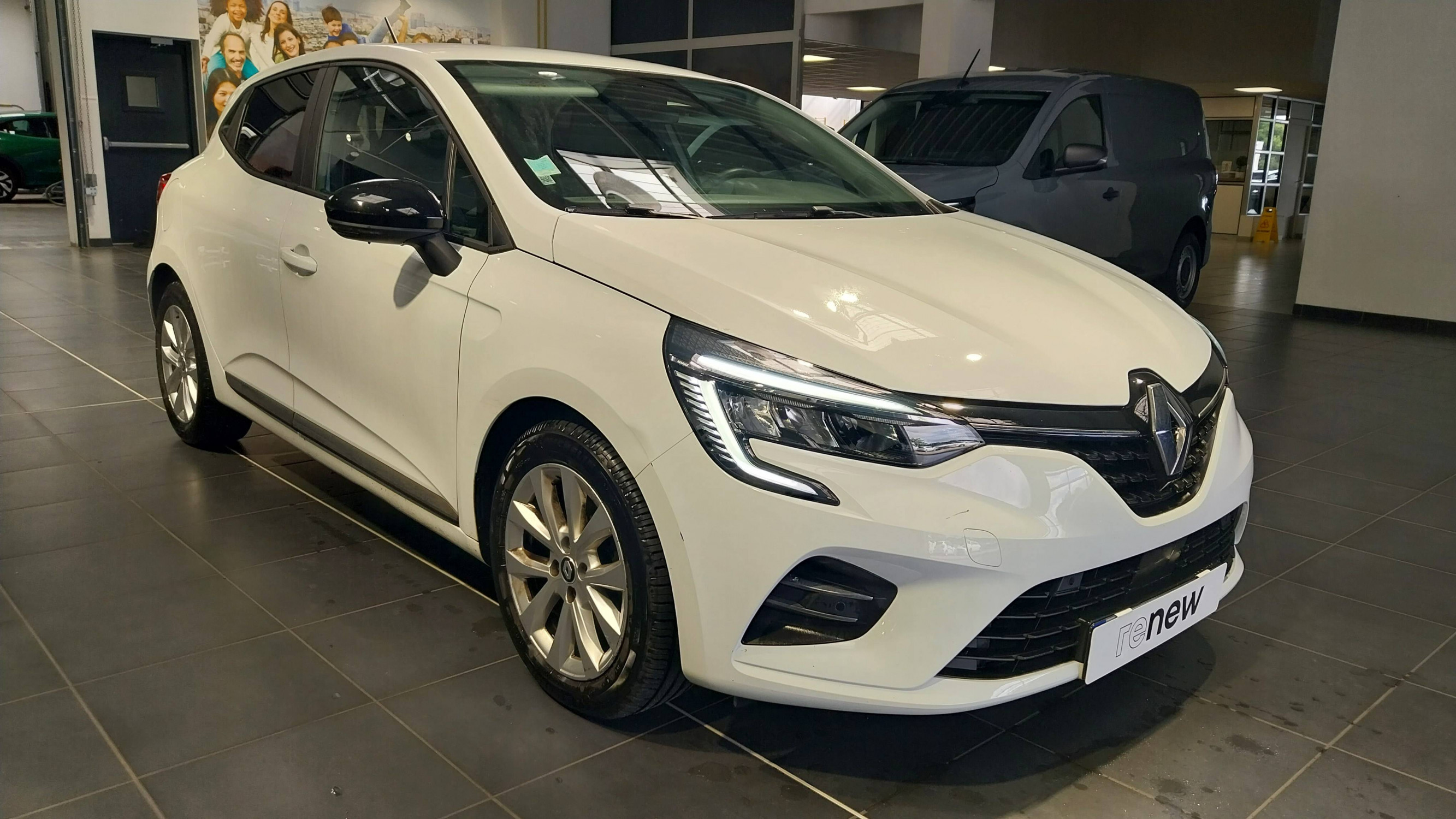 Vente en ligne Renault Clio 5 Clio Blue dCi 100 au prix de 14 890 €