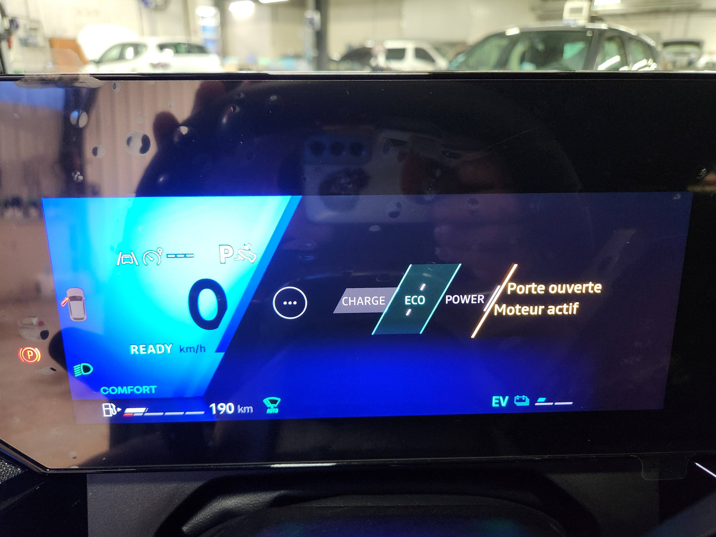 Vente en ligne Renault Clio 6 Clio E-Tech full hybrid 160 ch au prix de 25 890 €