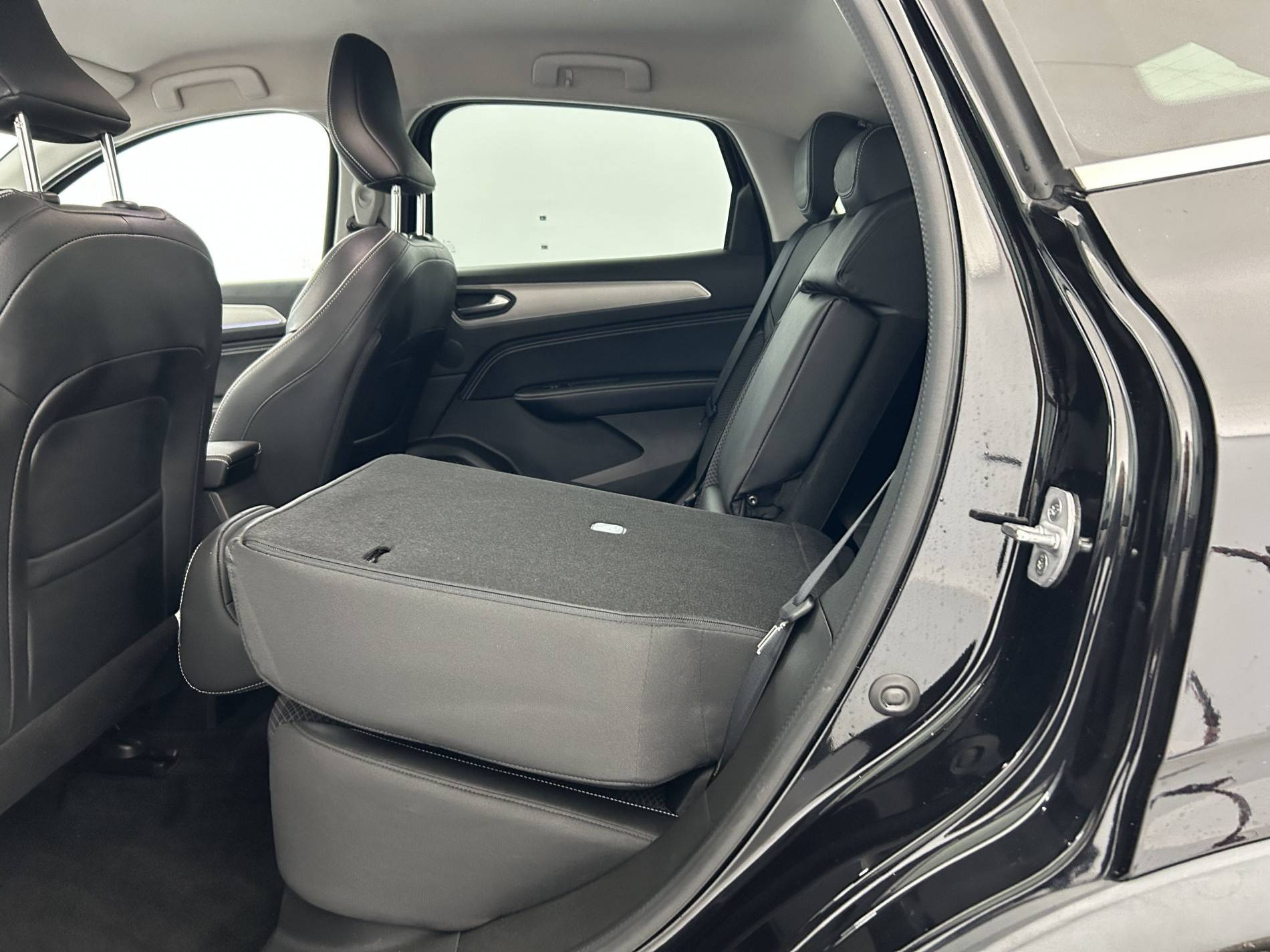 Vente en ligne Renault Arkana  mild hybrid 140 EDC FAP - 22 au prix de 18 890 €