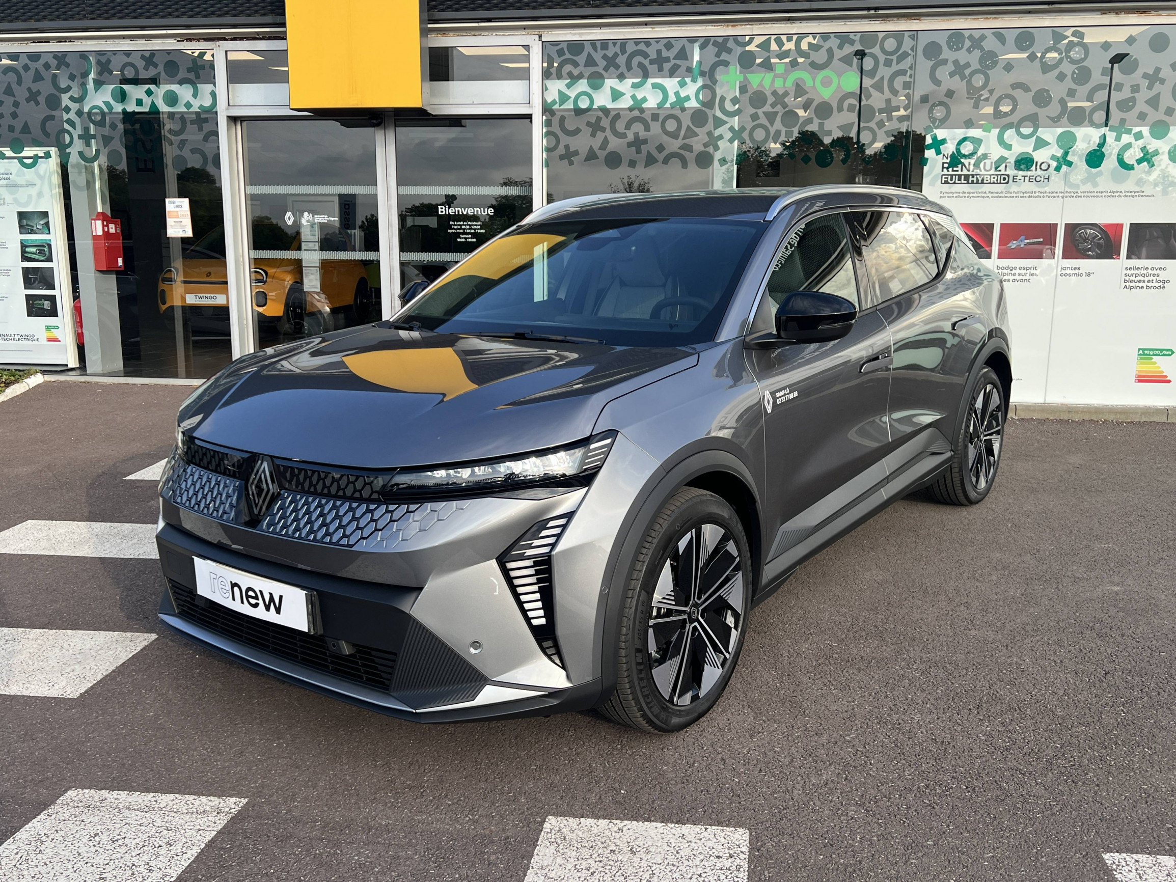 Renault Scenic E-Tech Scenic E-Tech électrique 220 ch grande autonomie occasion de 2026 en vente à Saint-Lô