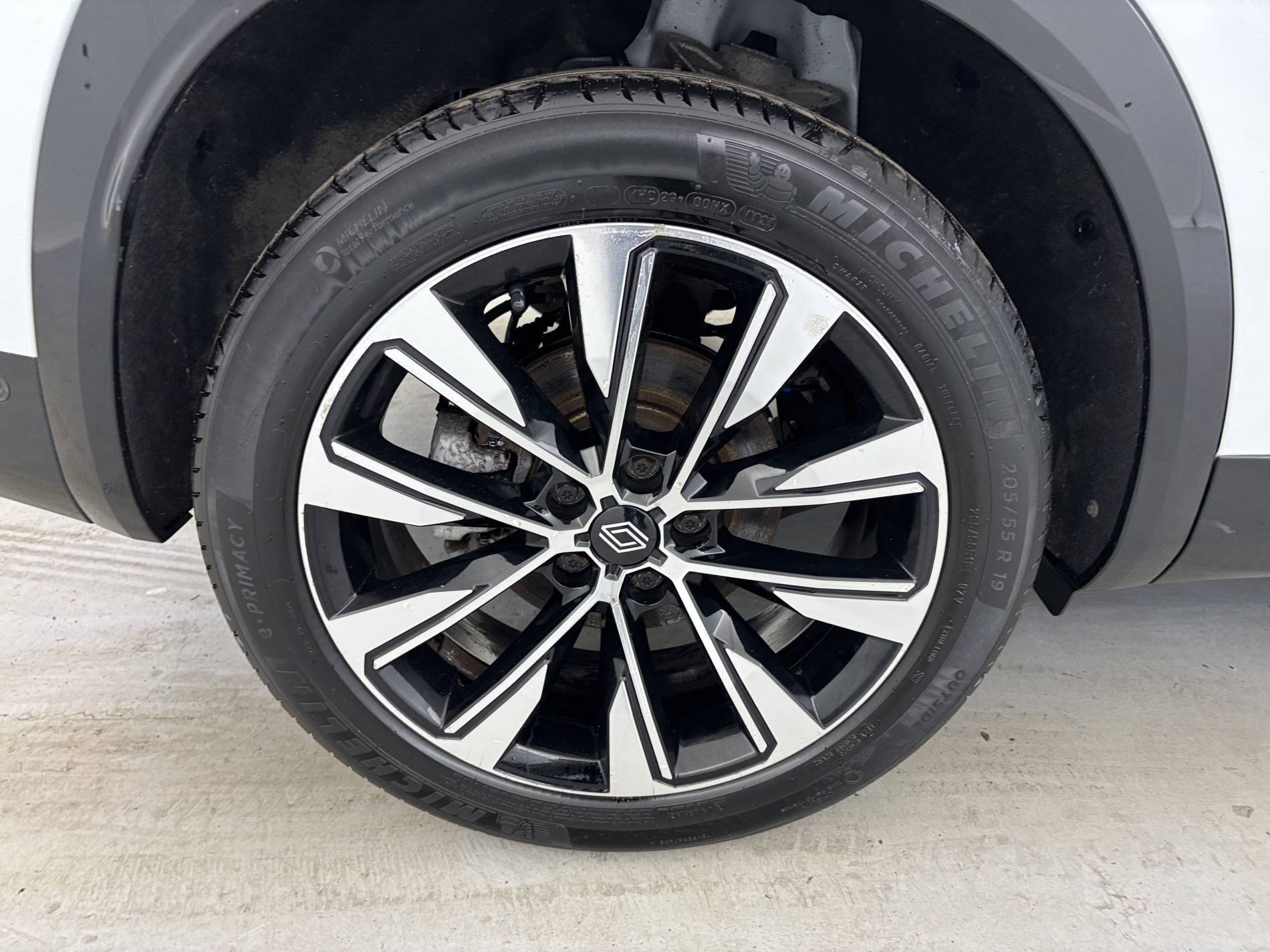 Vente en ligne Renault Austral  E-Tech hybrid 200 au prix de 27 990 €