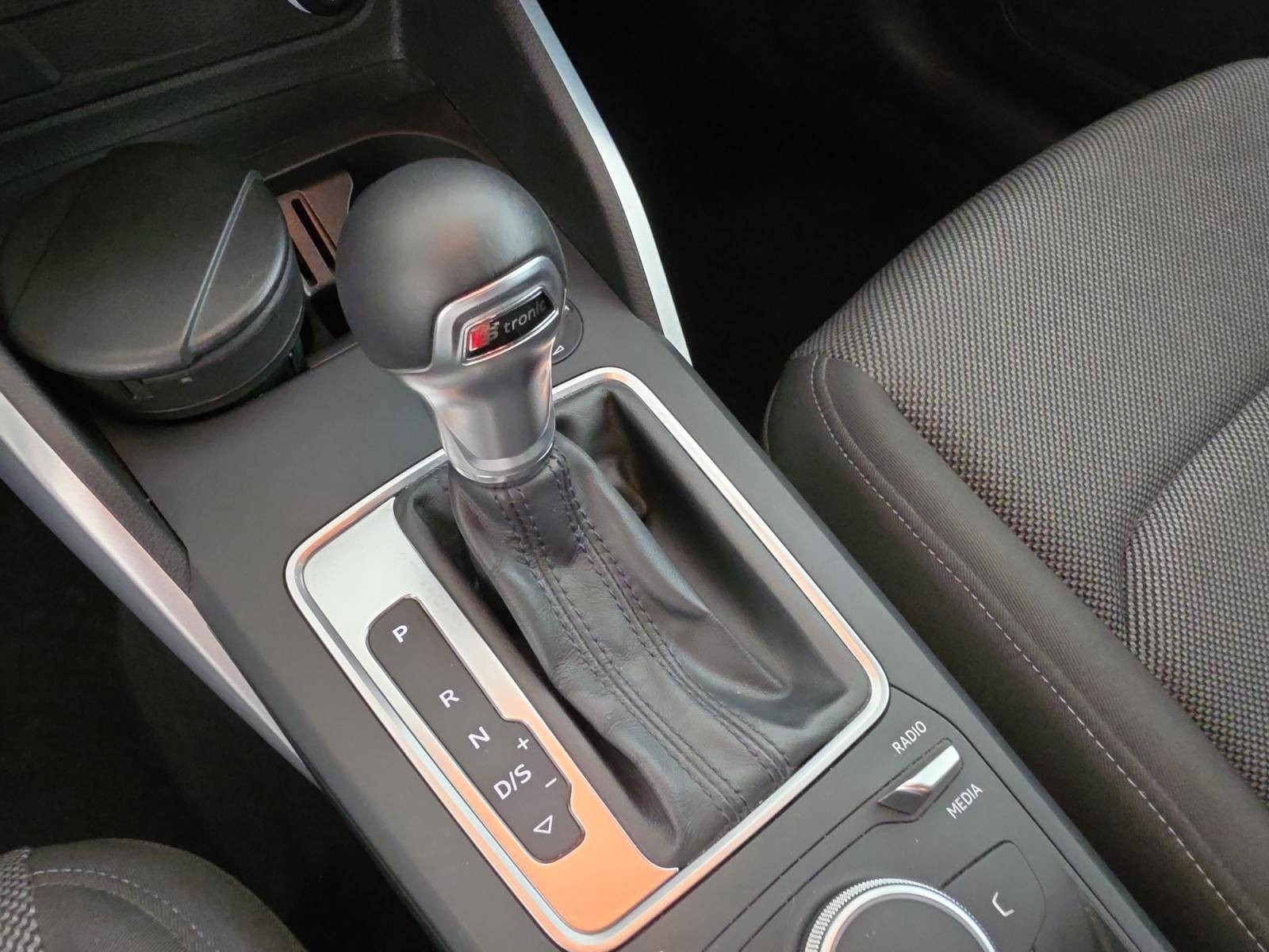 Vente en ligne Audi Q2  1.4 TFSI COD 150 ch S tronic 7 au prix de 18 500 €
