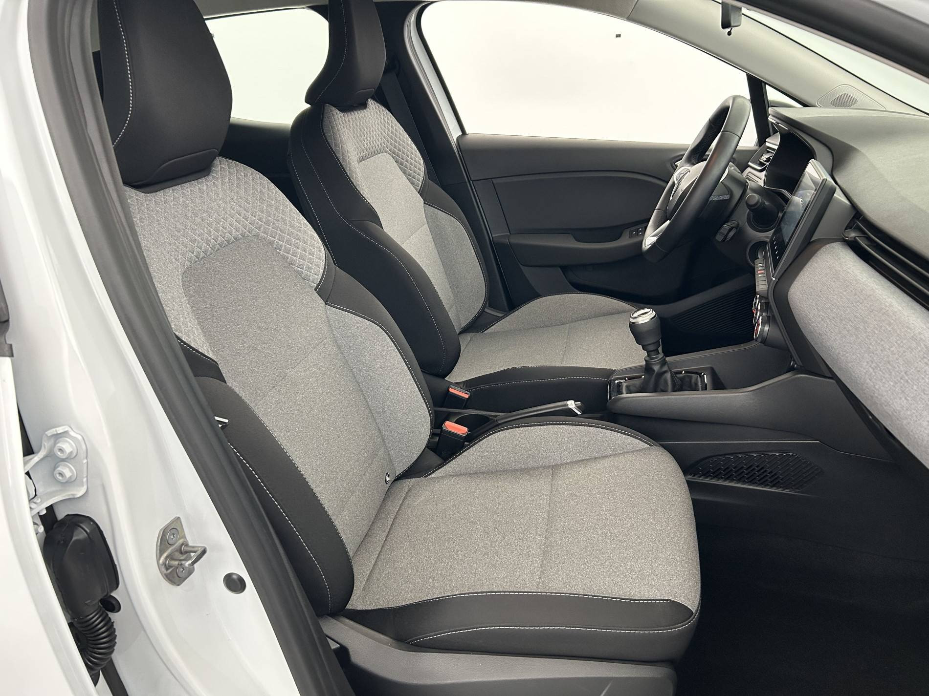 Vente en ligne Renault Clio 5 Clio TCe 90 au prix de 15 290 €