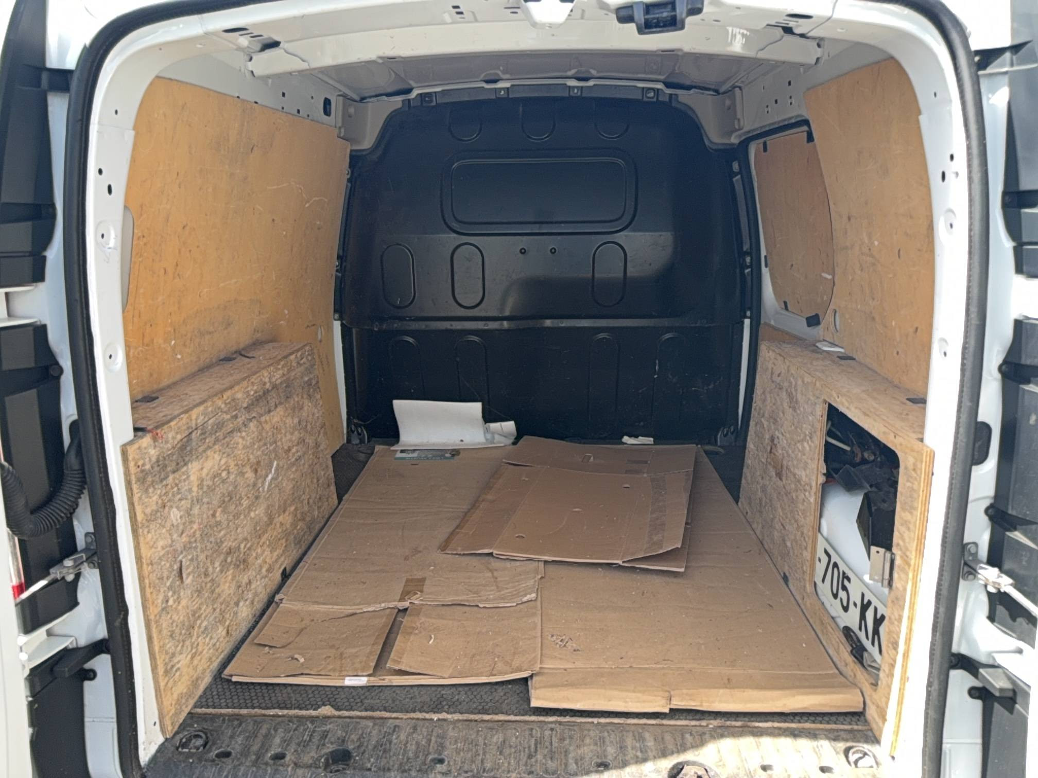 Vente en ligne Nissan NV250 L1 NV250 DCI 95 au prix de 14 490 €