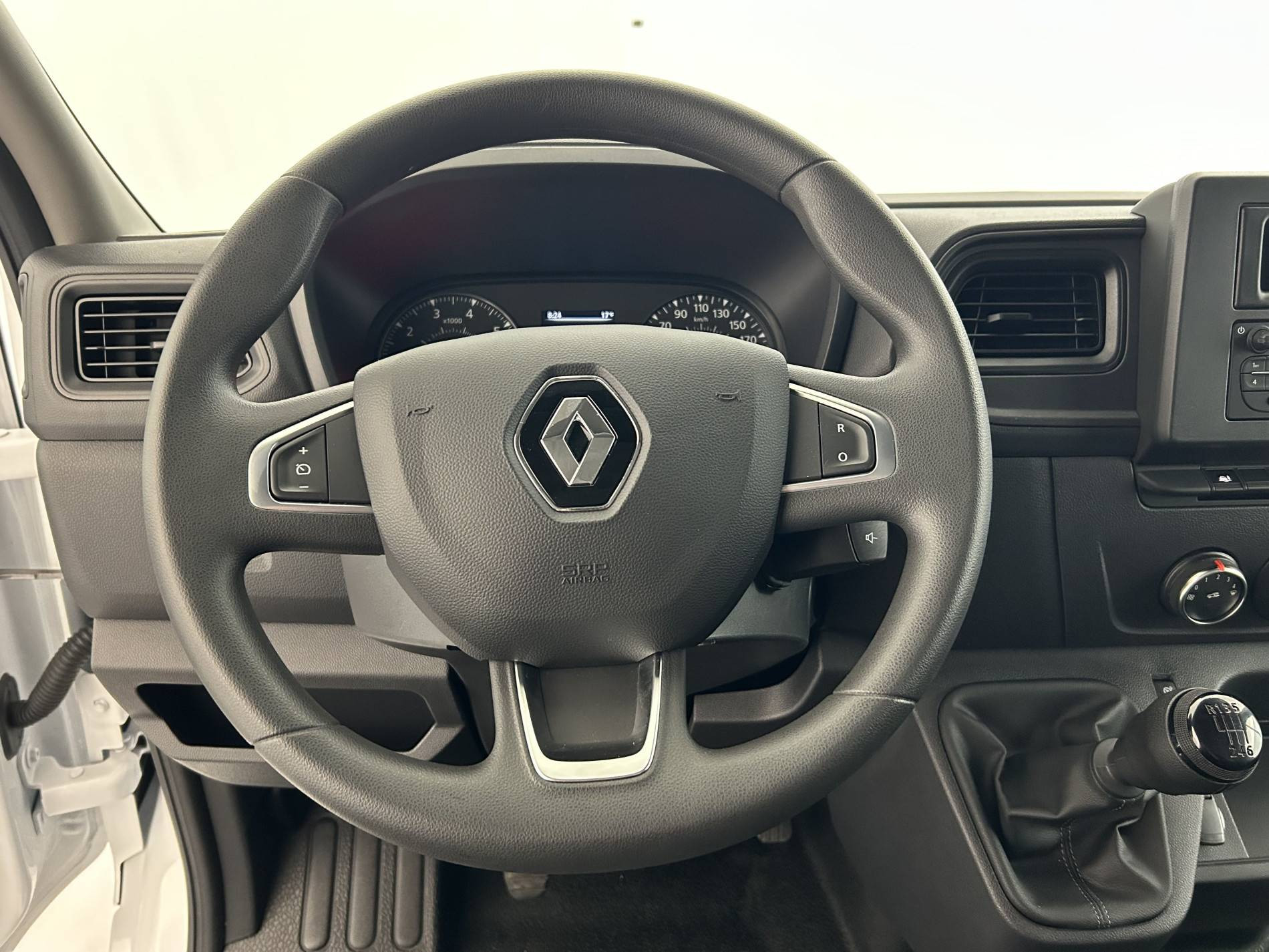 Vente en ligne Renault Master Fourgon MASTER FGN TRAC F3500 L2H2 BLUE DCI 135 au prix de 24 990 €
