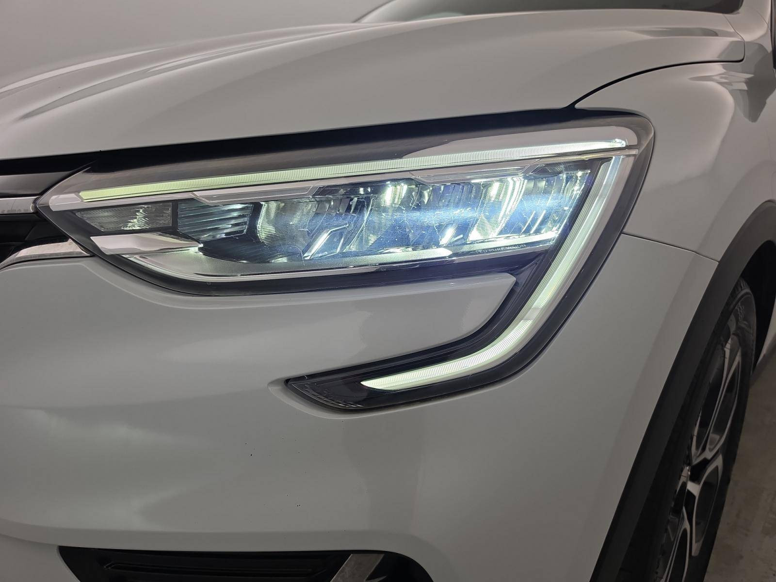 Vente en ligne Renault Arkana  E-Tech hybride 145 - 22 au prix de 21 990 €