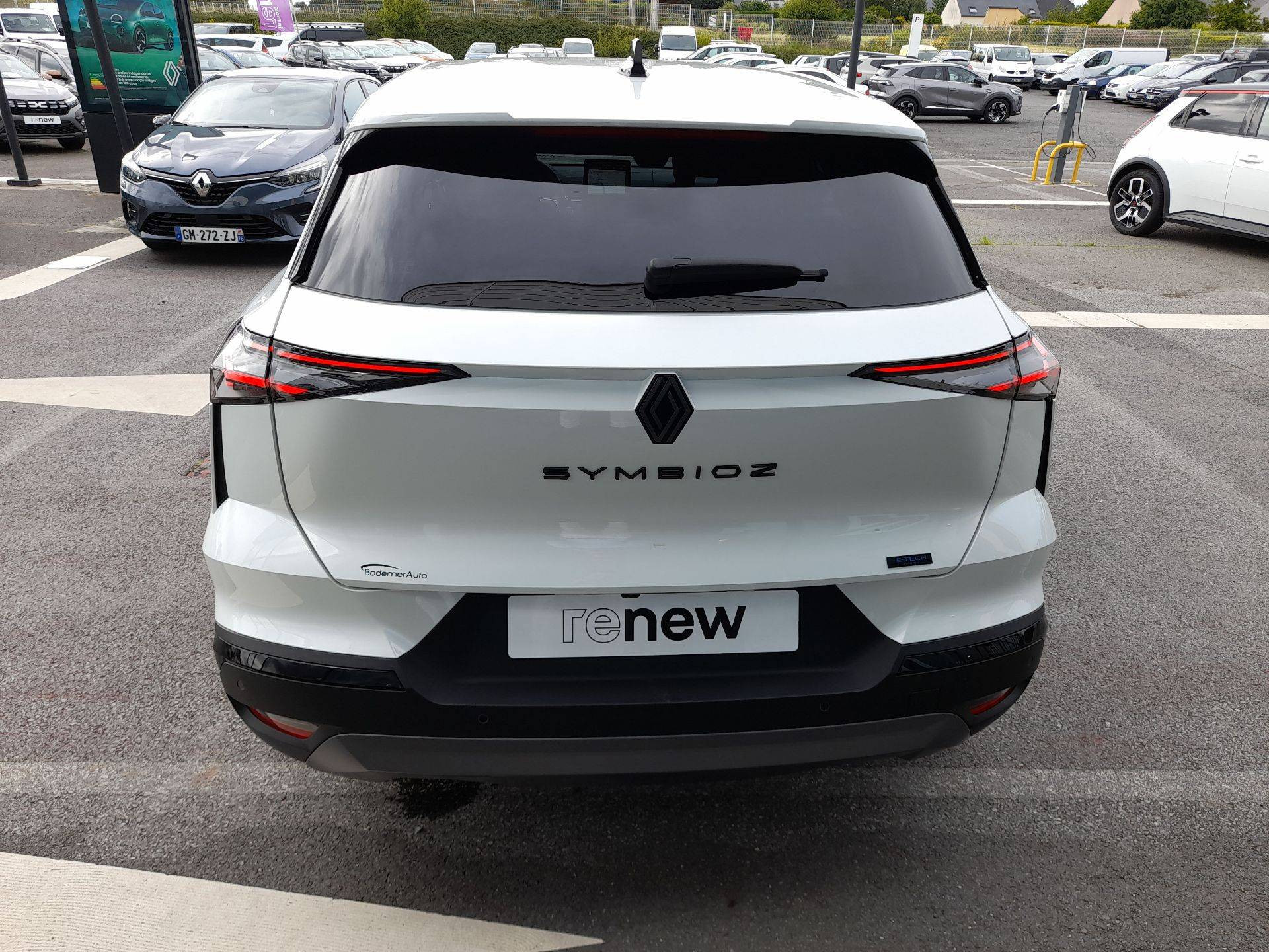 Vente en ligne Renault Symbioz  E-Tech full hybrid 145 au prix de 29 990 €