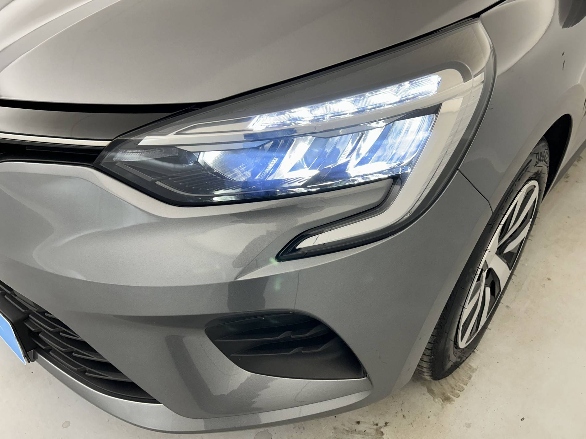 Vente en ligne Renault Clio 5 Clio TCe 90 au prix de 14 500 €