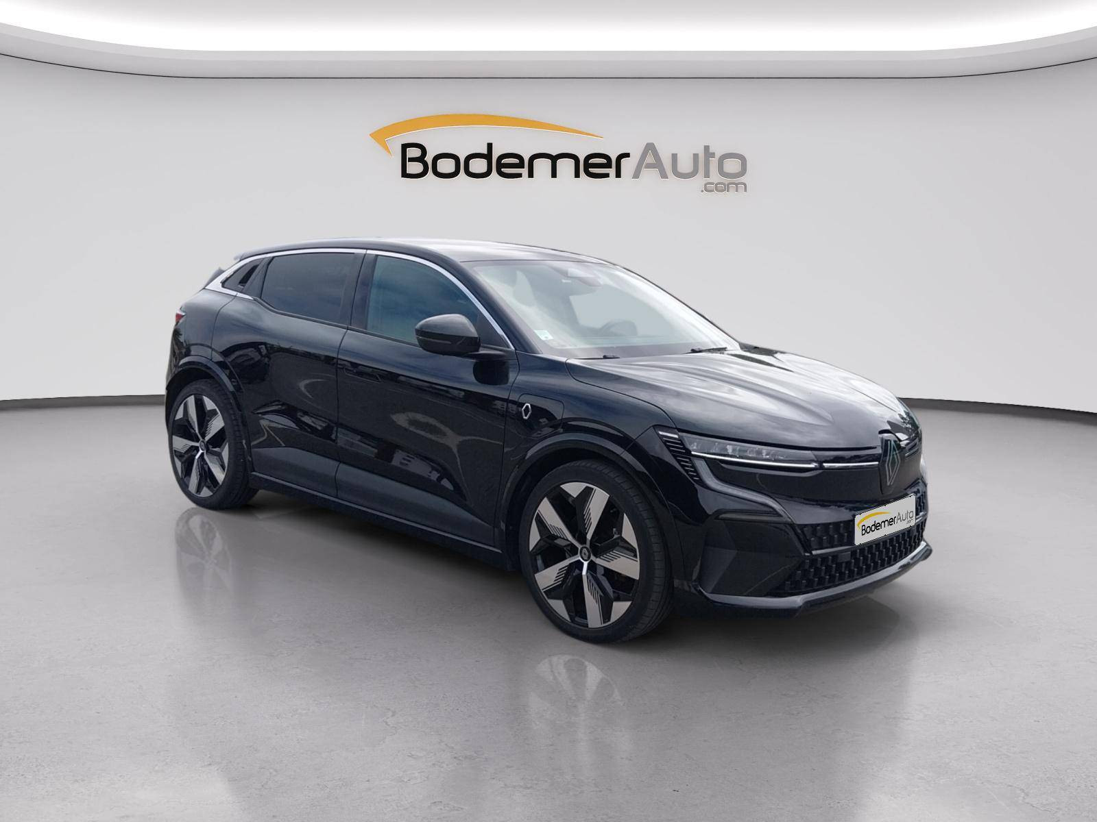 Vente en ligne Renault Megane E-Tech  EV60 220 ch super charge au prix de 20 990 €