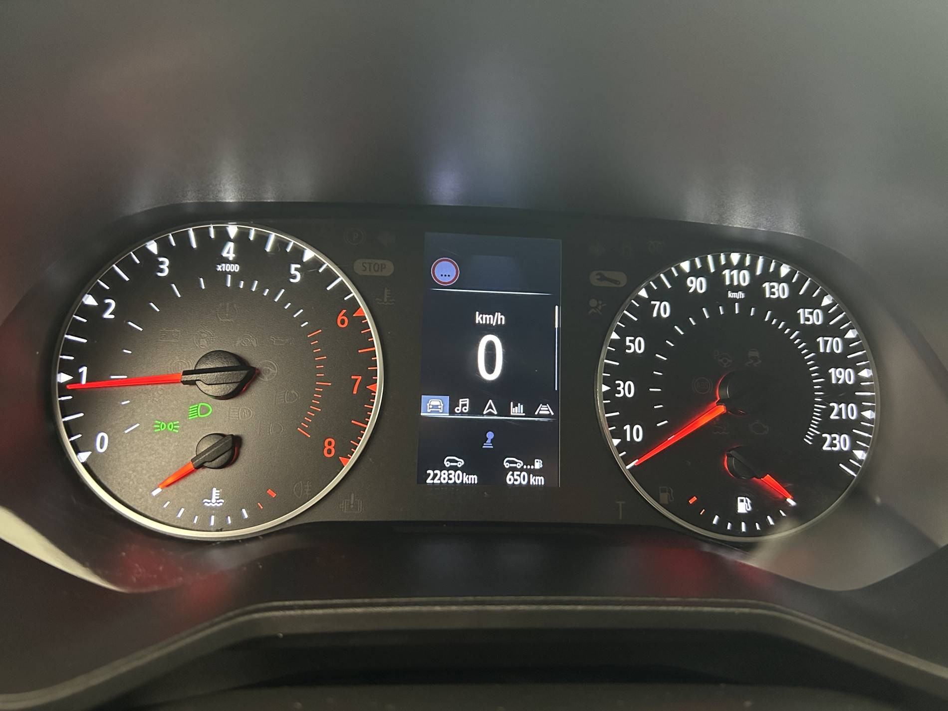 Vente en ligne Renault Clio 5 Clio TCe 90 au prix de 14 790 €
