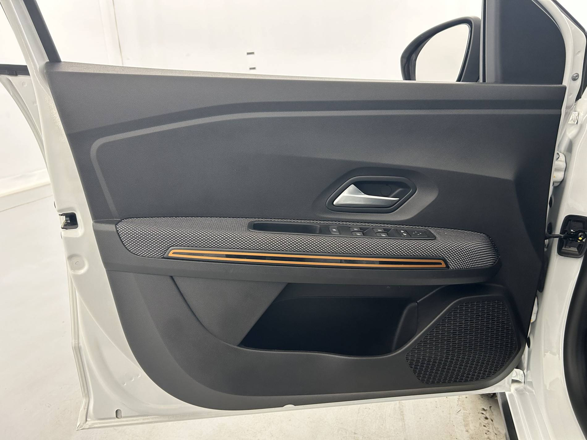 Vente en ligne Dacia Sandero  ECO-G 100 - 22 au prix de 13 890 €
