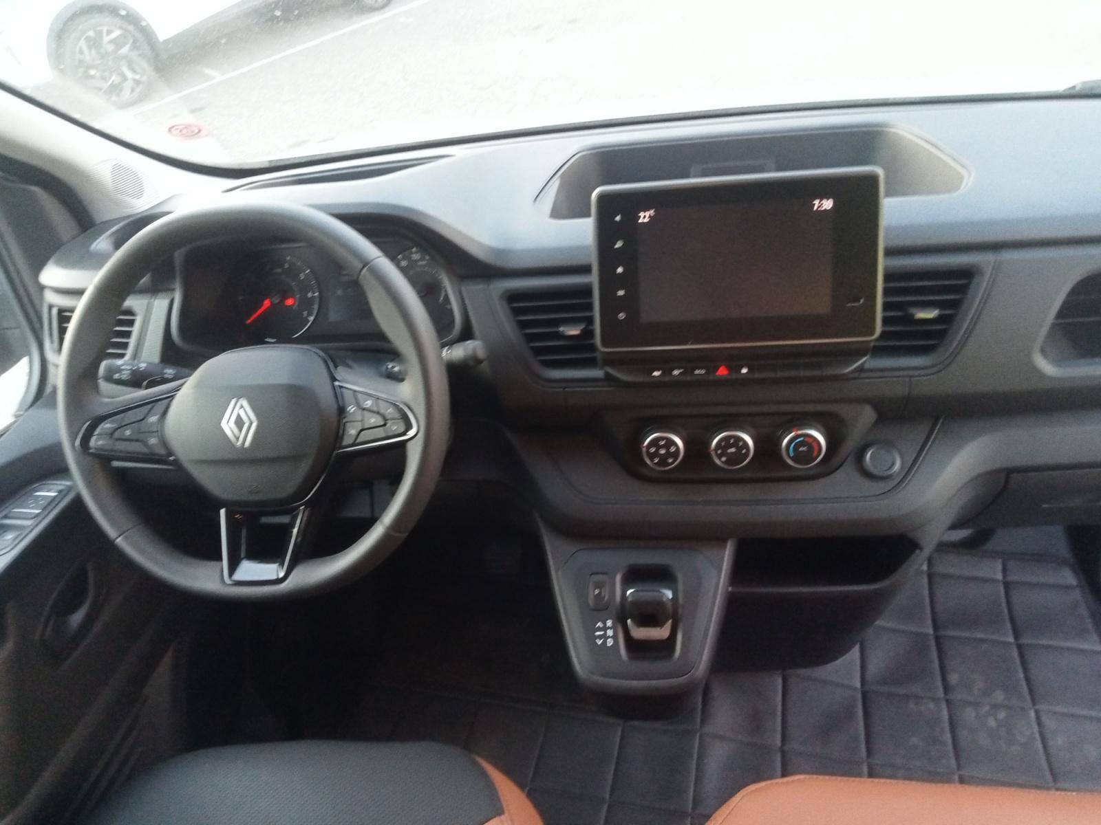 Vente en ligne Renault Trafic 3 Fourgon TRAFIC FG BLUE DCI 170 L1H1 2T8 AUTO au prix de 34 490 €