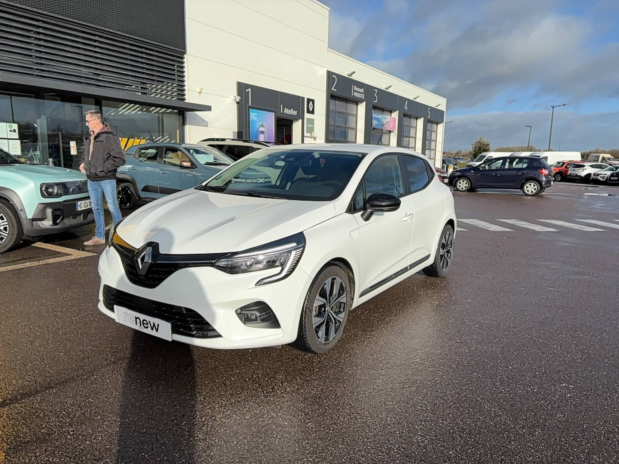 Renault Clio 5 Clio E-Tech hybride 145 occasion de 2023 en vente à Alençon
