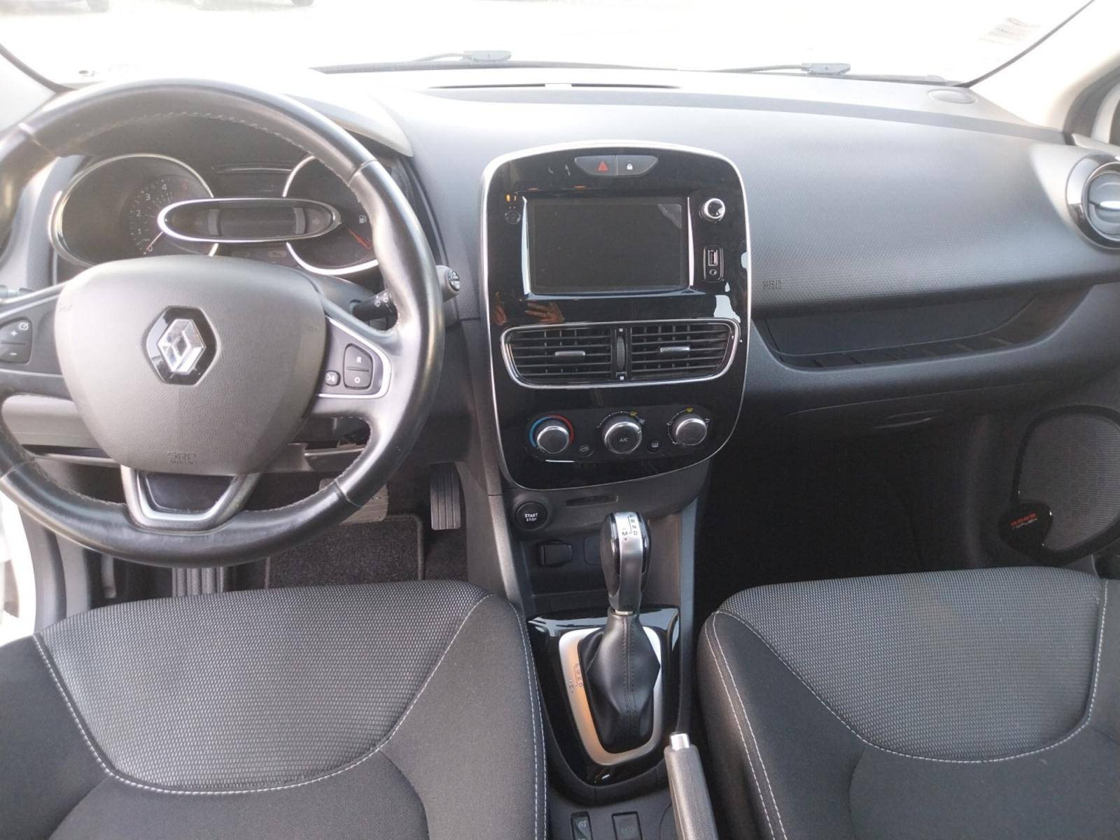 Vente en ligne Renault Clio 4 Estate Clio Estate dCi 90 E6C au prix de 11 590 €