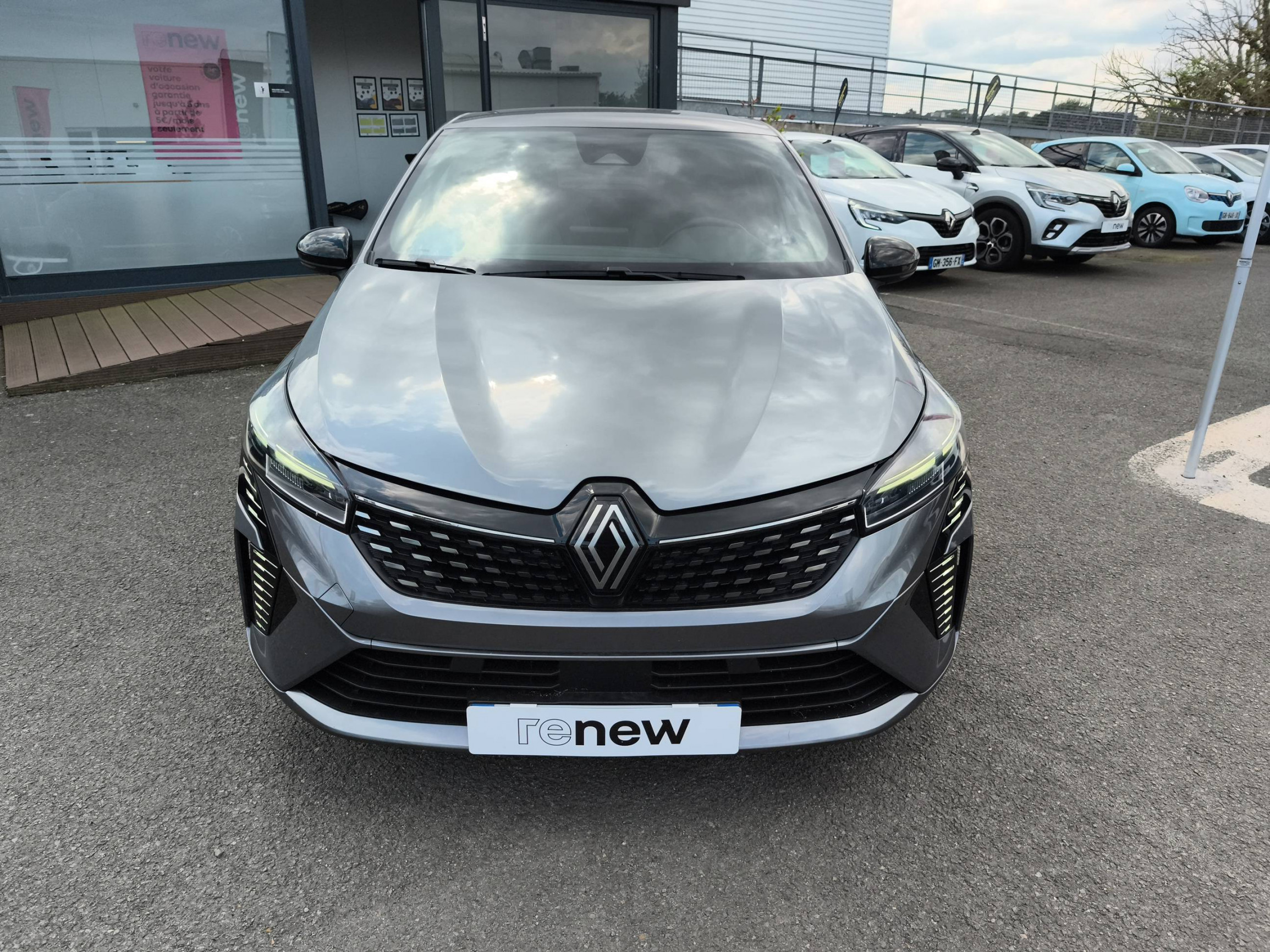 Vente en ligne Renault Clio 5 Clio E-Tech full hybrid 145 au prix de 18 990 €