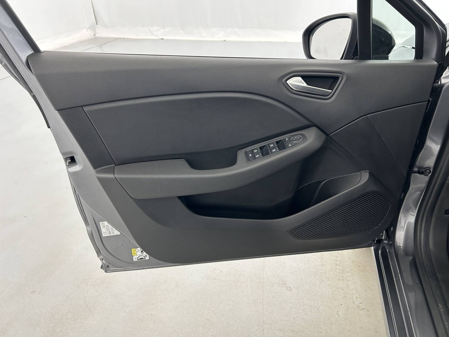Vente en ligne Renault Clio 5 Clio TCe 100 GPL au prix de 13 990 €