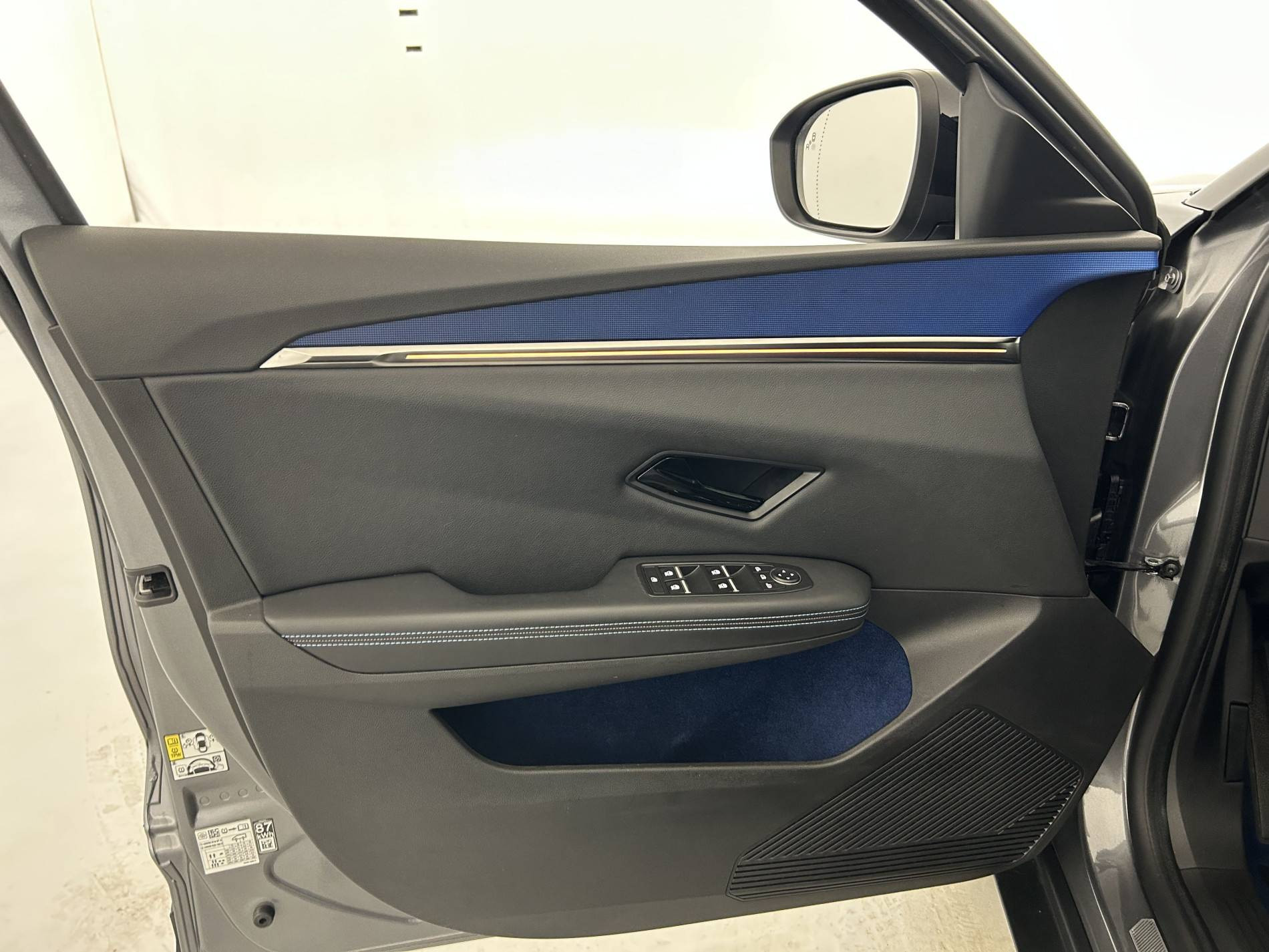 Vente en ligne Renault Scenic E-Tech Scenic E-Tech électrique 220 ch grande autonomie au prix de 37 991 €