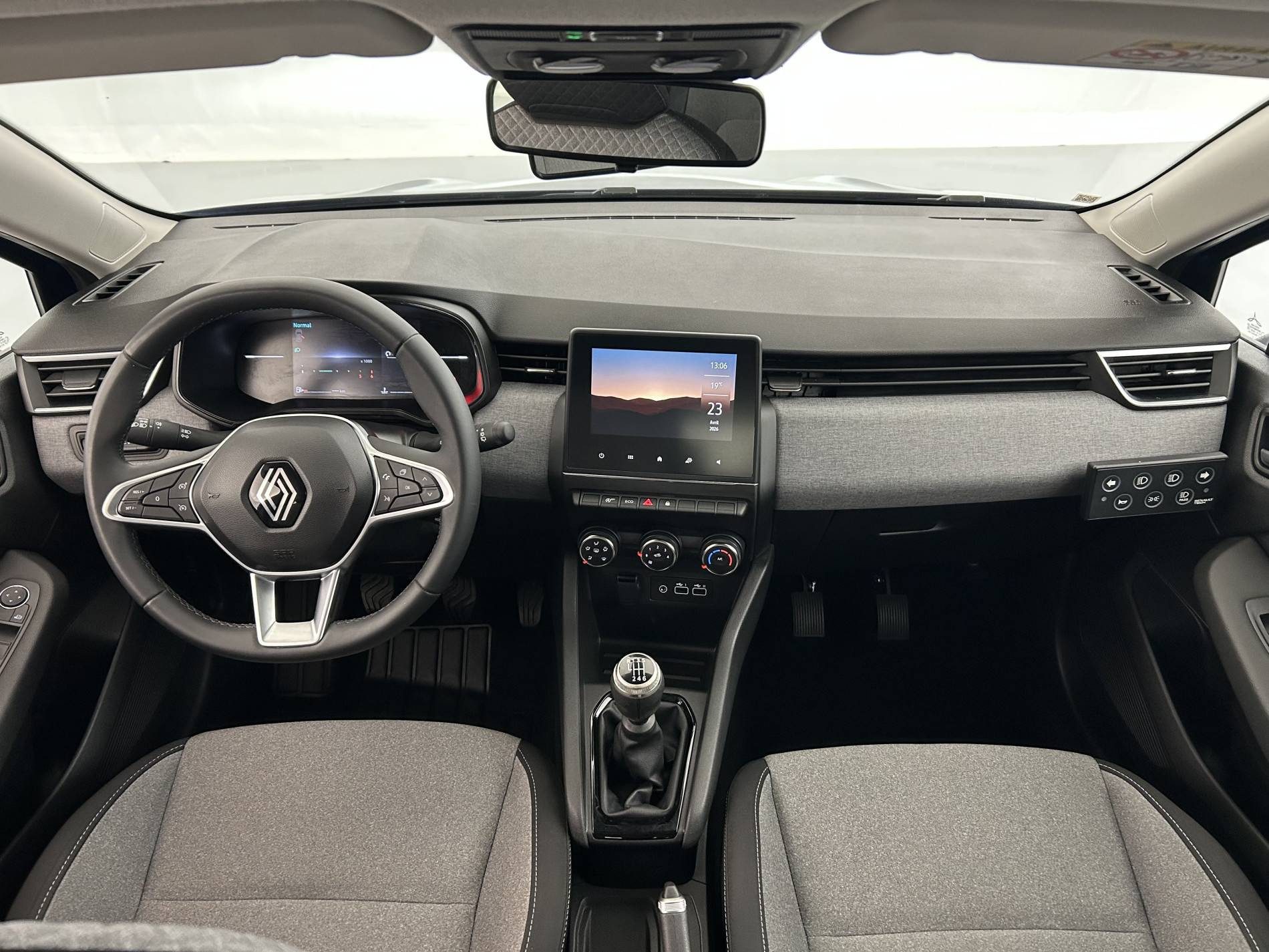 Vente en ligne Renault Clio 5 Clio Blue dCi 100 ch GSR2 au prix de 15 980 €