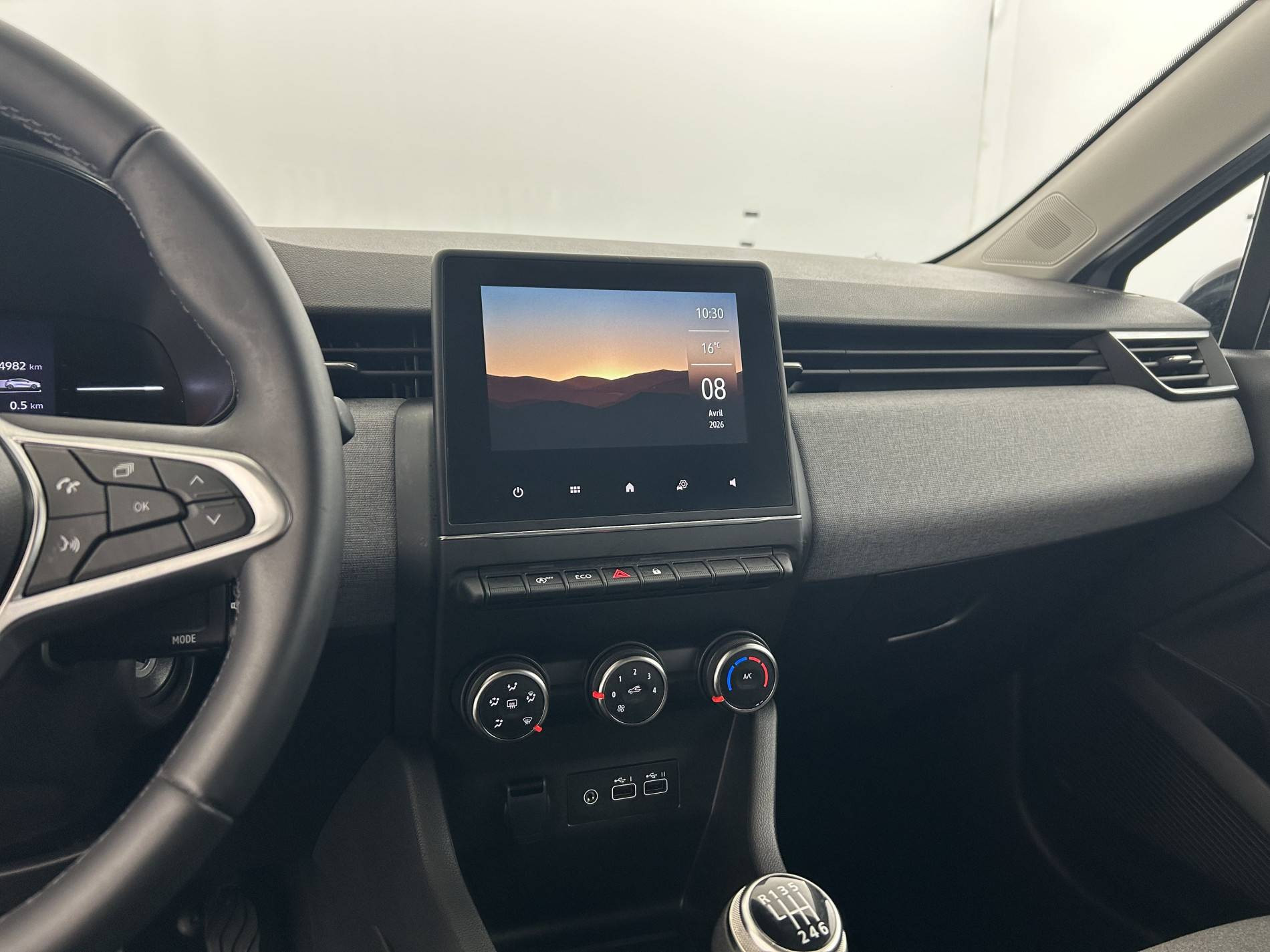 Vente en ligne Renault Clio 5 Clio TCe 90 au prix de 15 790 €