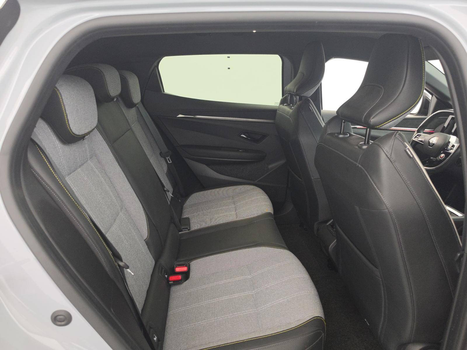 Vente en ligne Renault Megane E-Tech  EV60 220 ch super charge au prix de 24 990 €