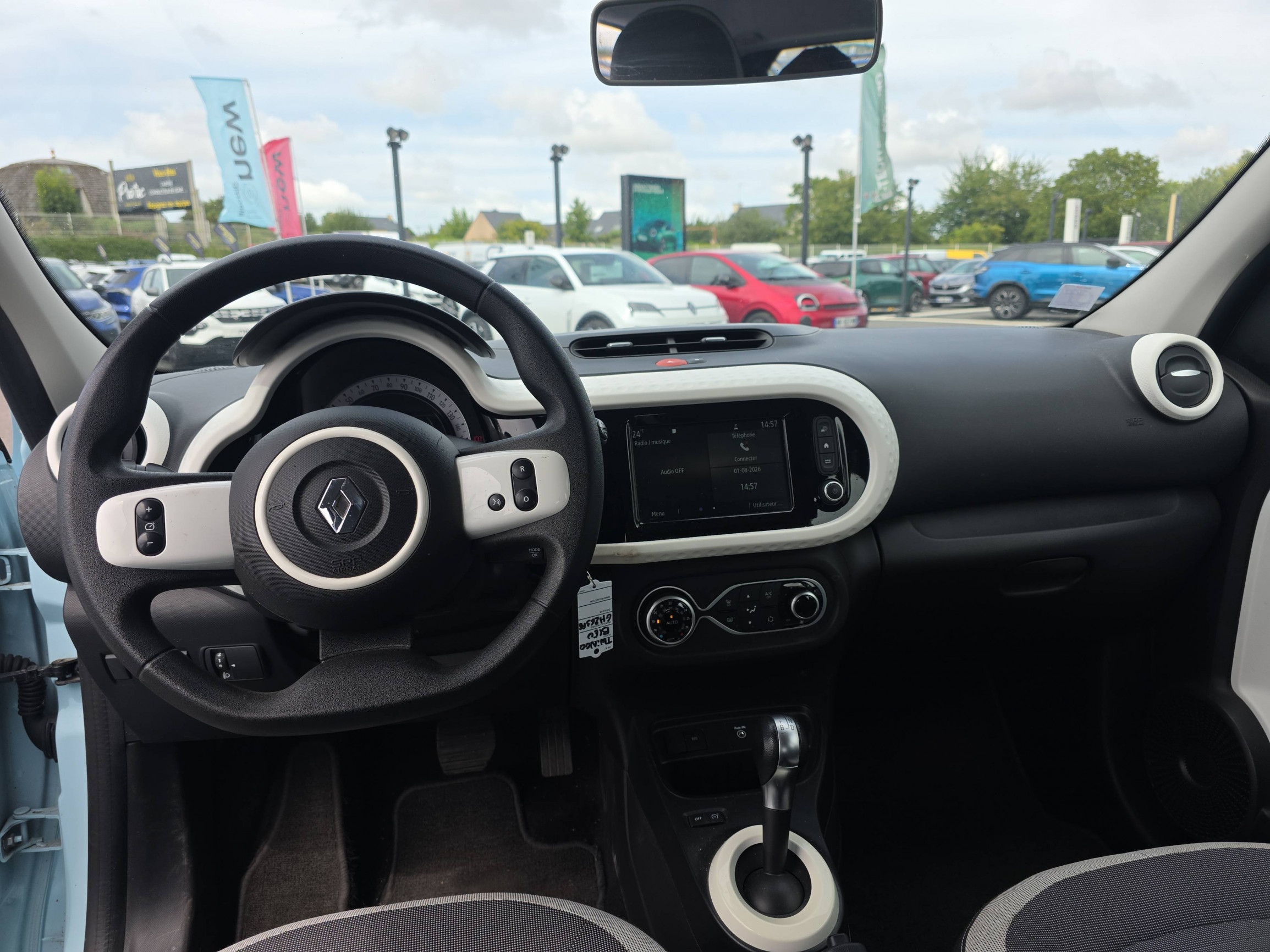 Vente en ligne Renault Twingo Electrique Twingo III E-Tech au prix de 11 990 €