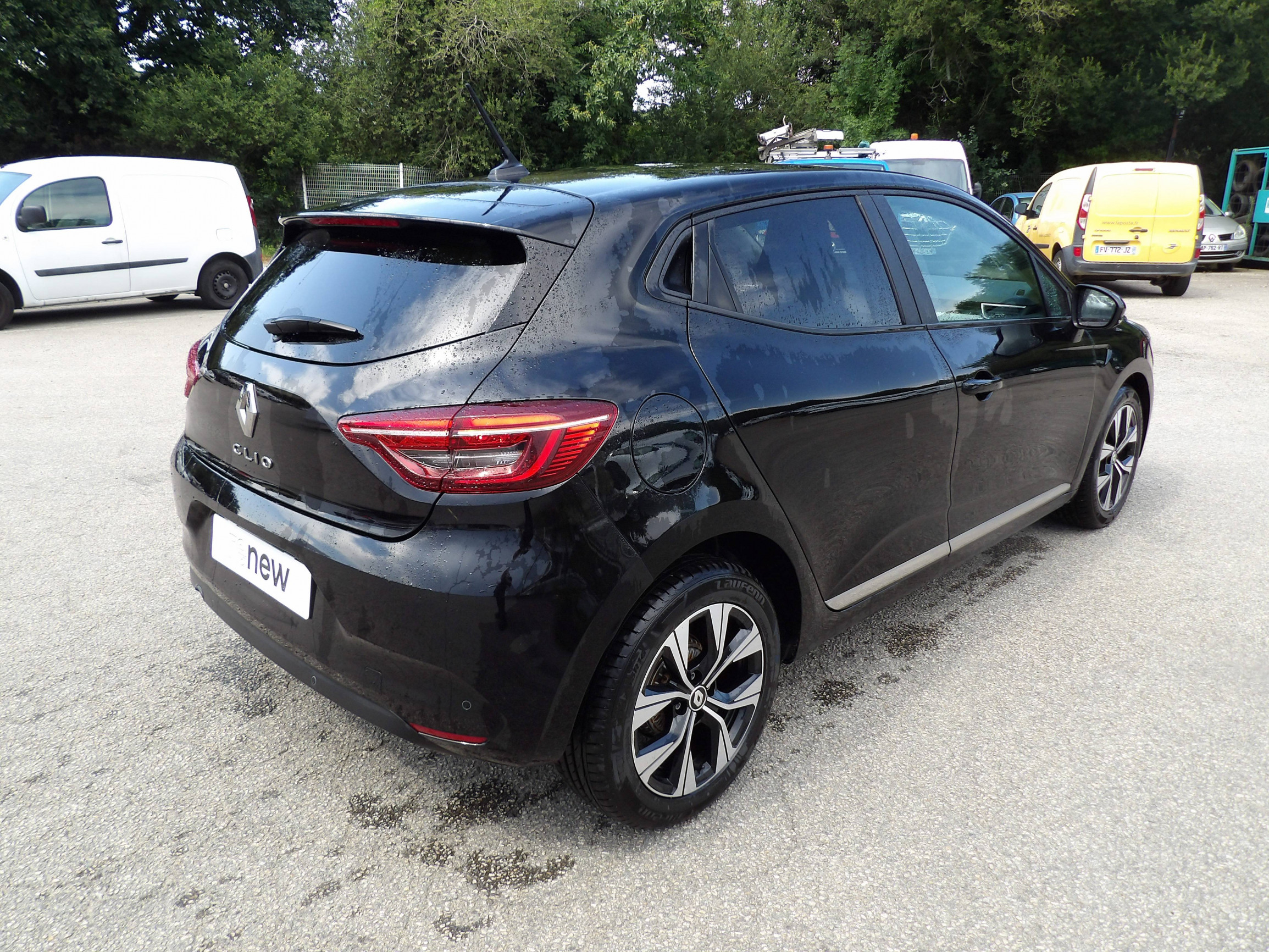 Vente en ligne Renault Clio 5 Clio TCe 90 au prix de 13 999 €