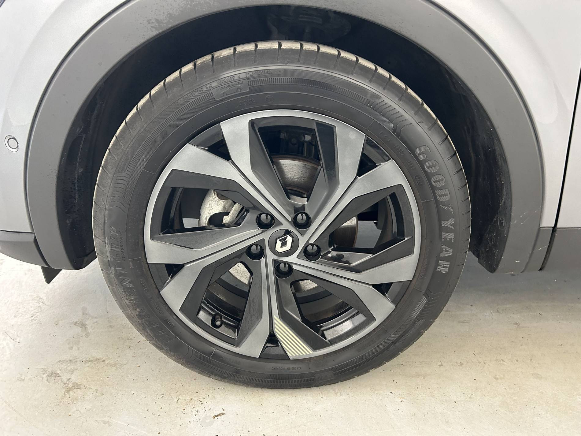 Vente en ligne Renault Arkana  E-Tech hybride 145 - 22 au prix de 22 590 €